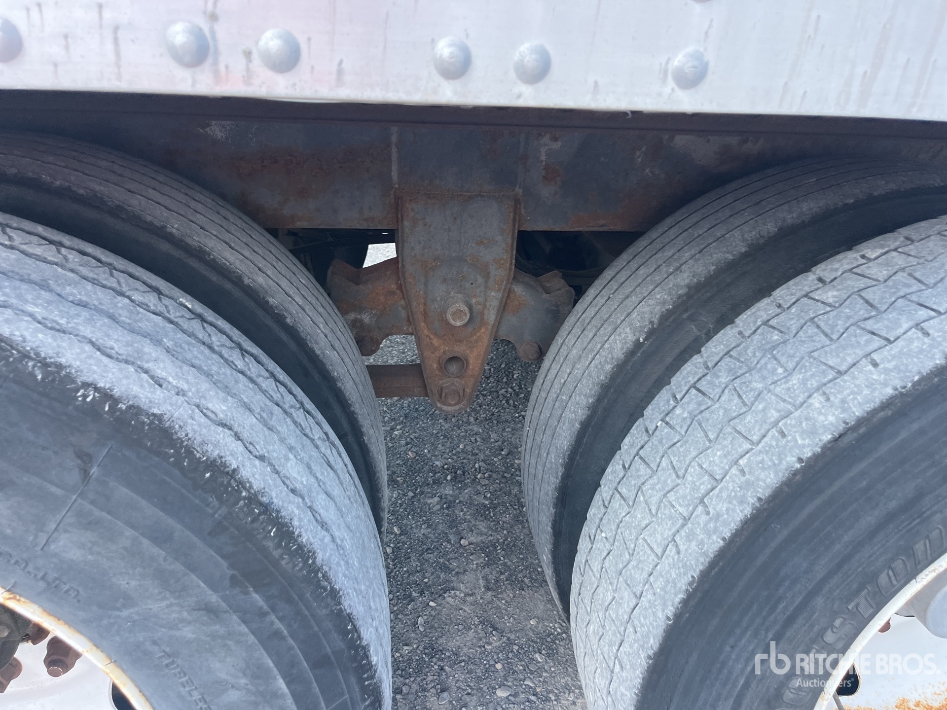 2000 Hyundai 53 FT X 102 IN T/A