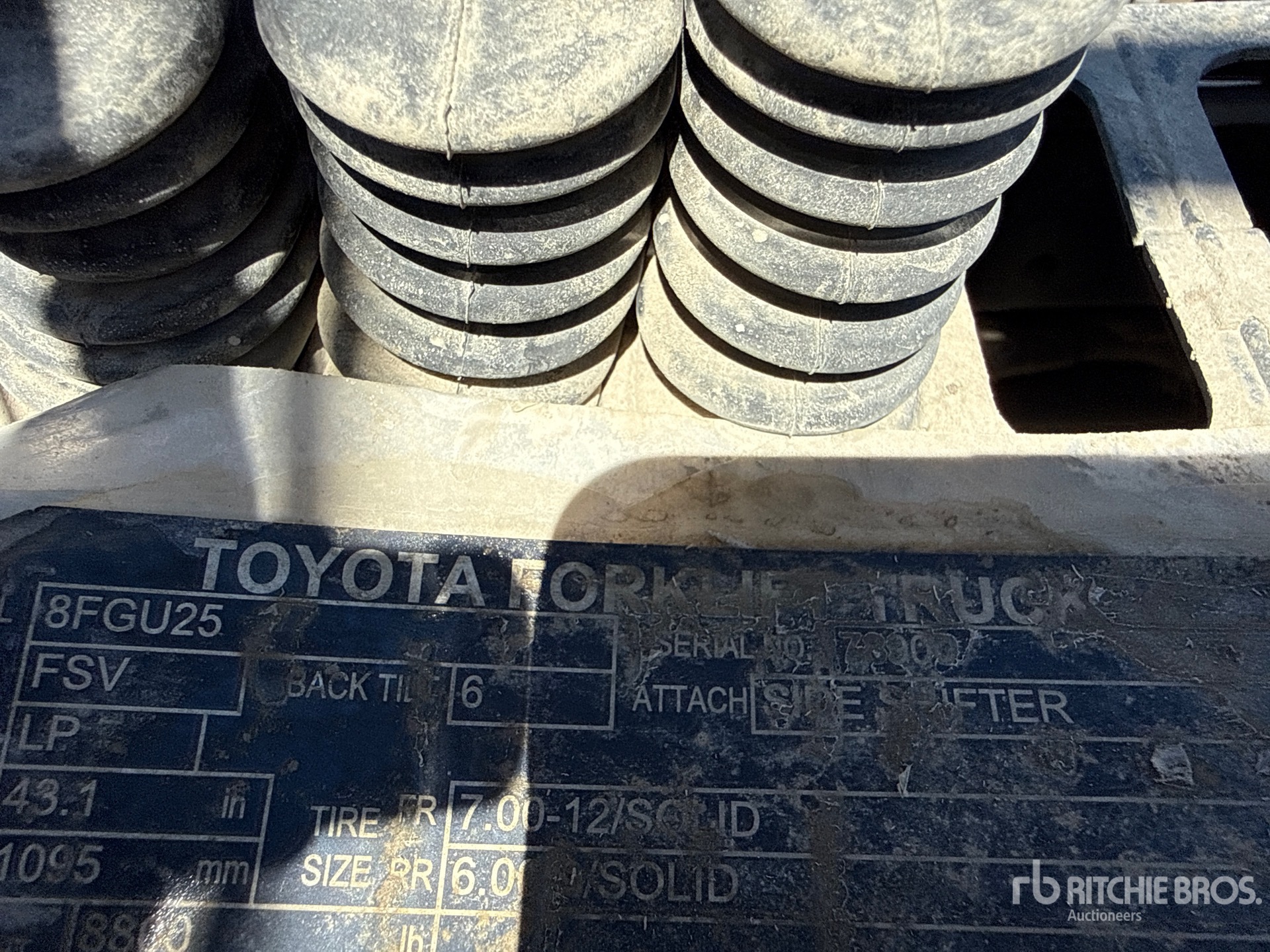 2016 Toyota 8FGU25
