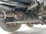 Underbody with Center Drive Axle