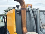 Hydraulics - Crane Carrier/Chassis with Hydraulic Tank