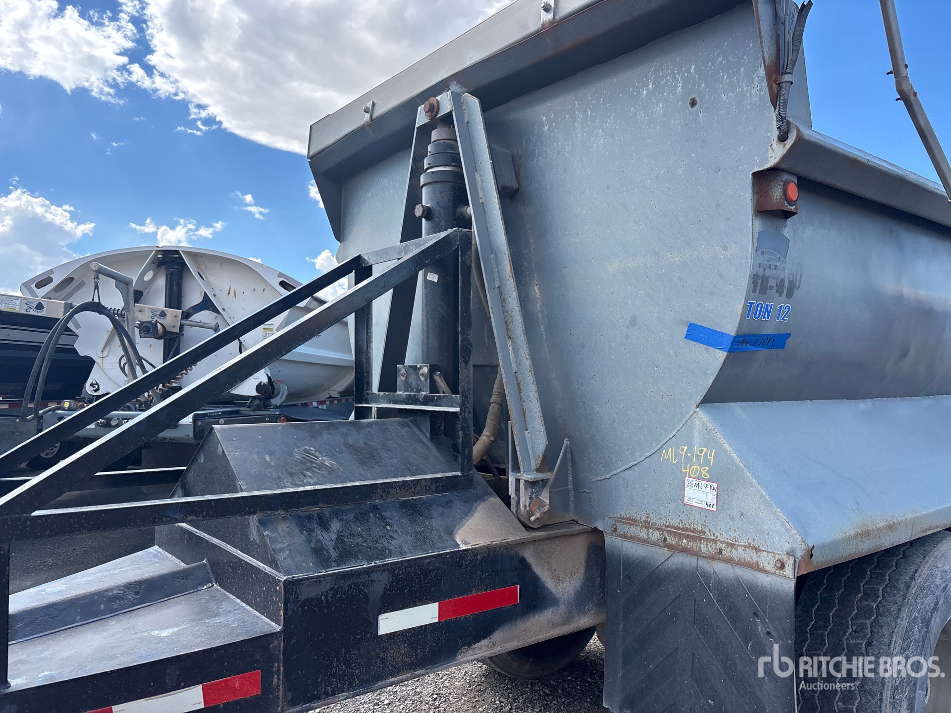 1997 Western 36 ft Tri/A