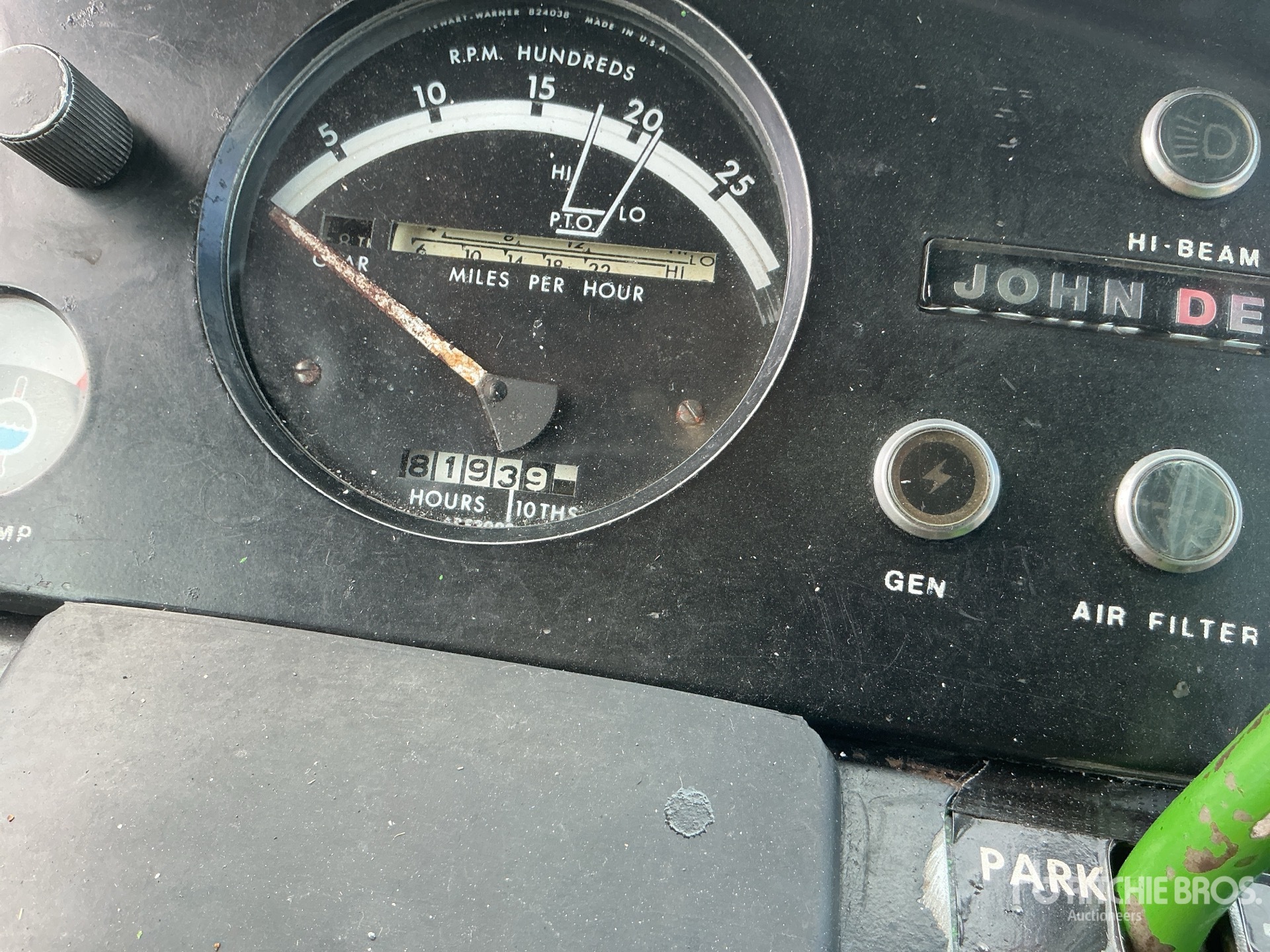1973 John Deere 7520