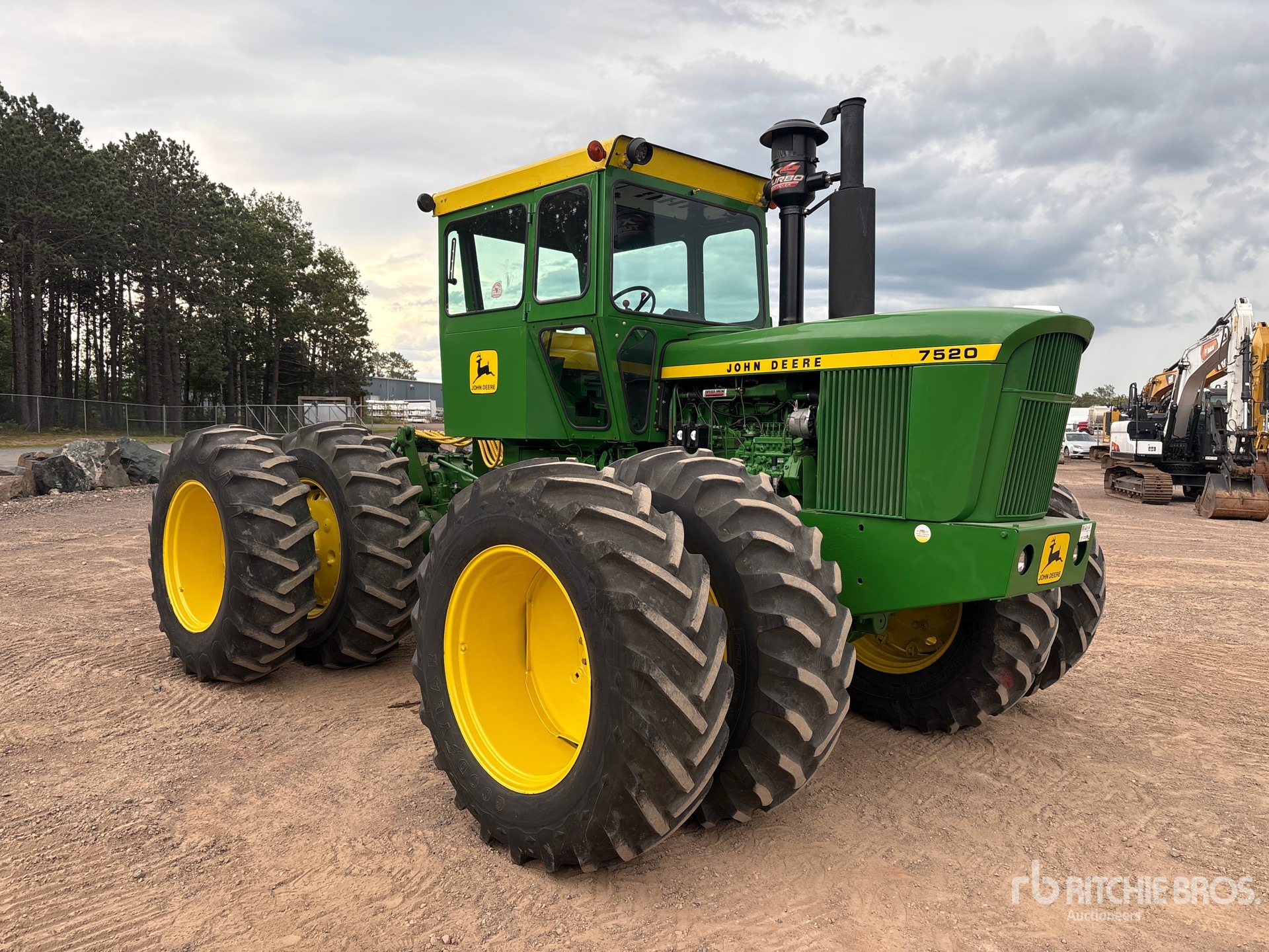 1973 John Deere 7520