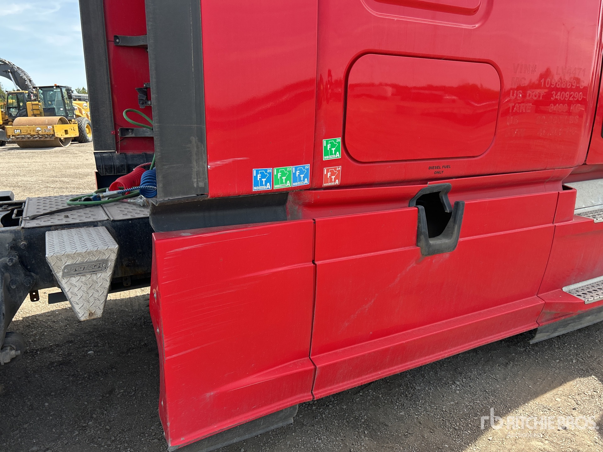 2020 Freightliner CASCADIA 126