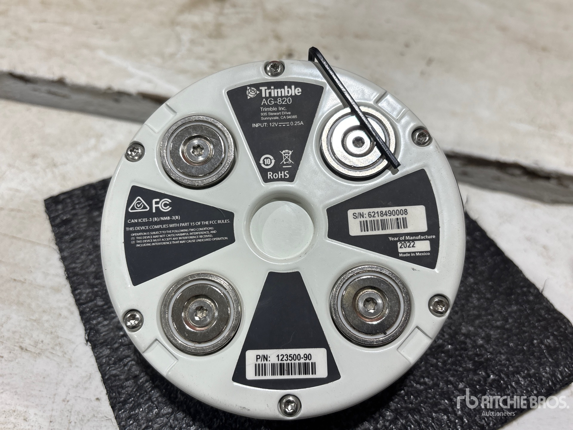 Trimble AG-820