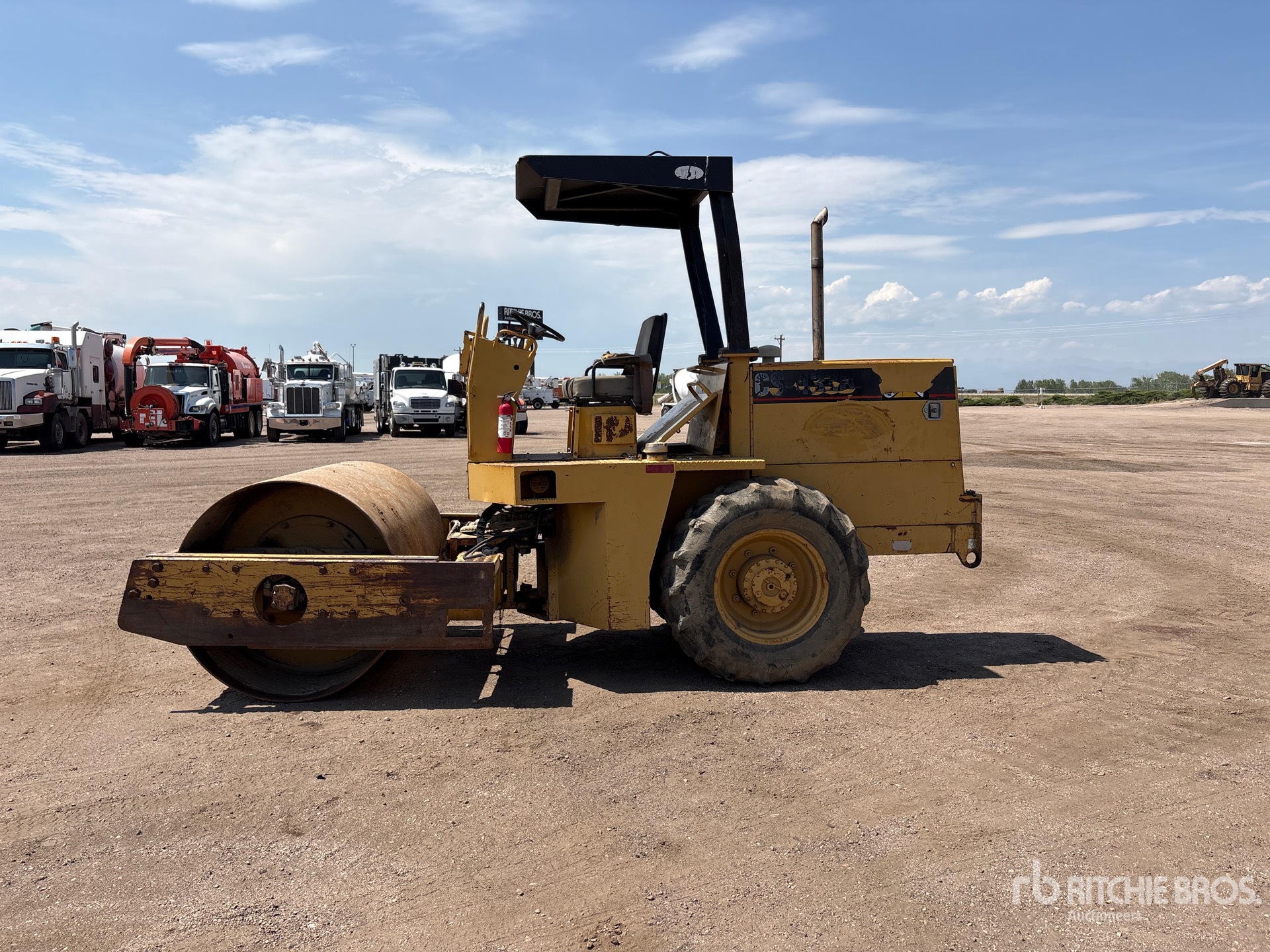 1994 Caterpillar CS-433B