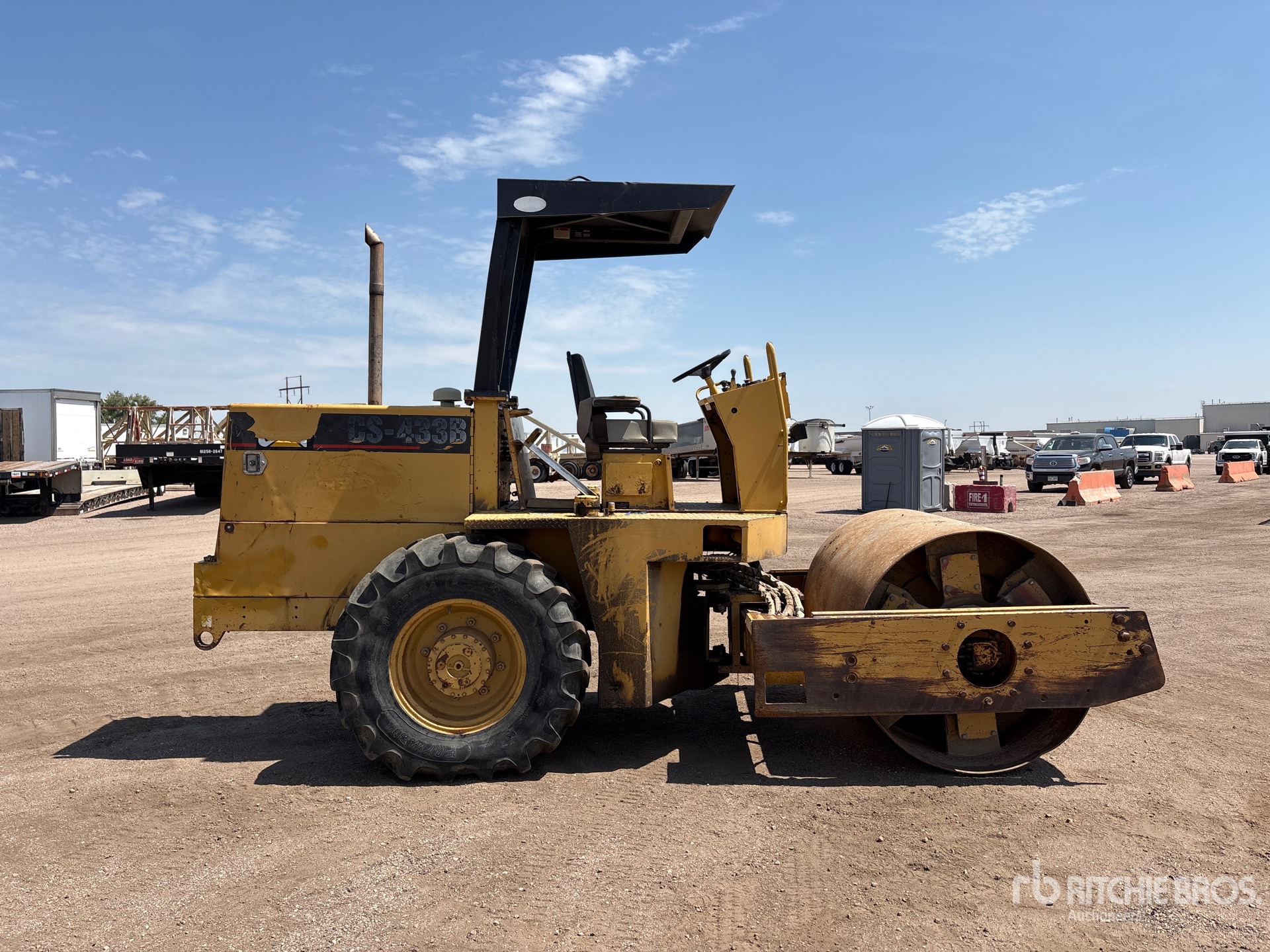 1994 Caterpillar CS-433B