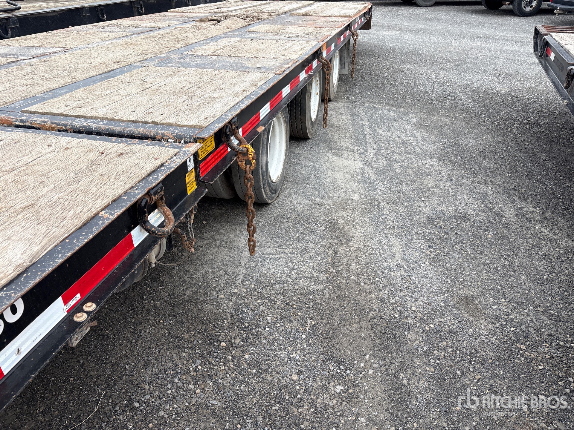 2020 Trail King TKT60LP
