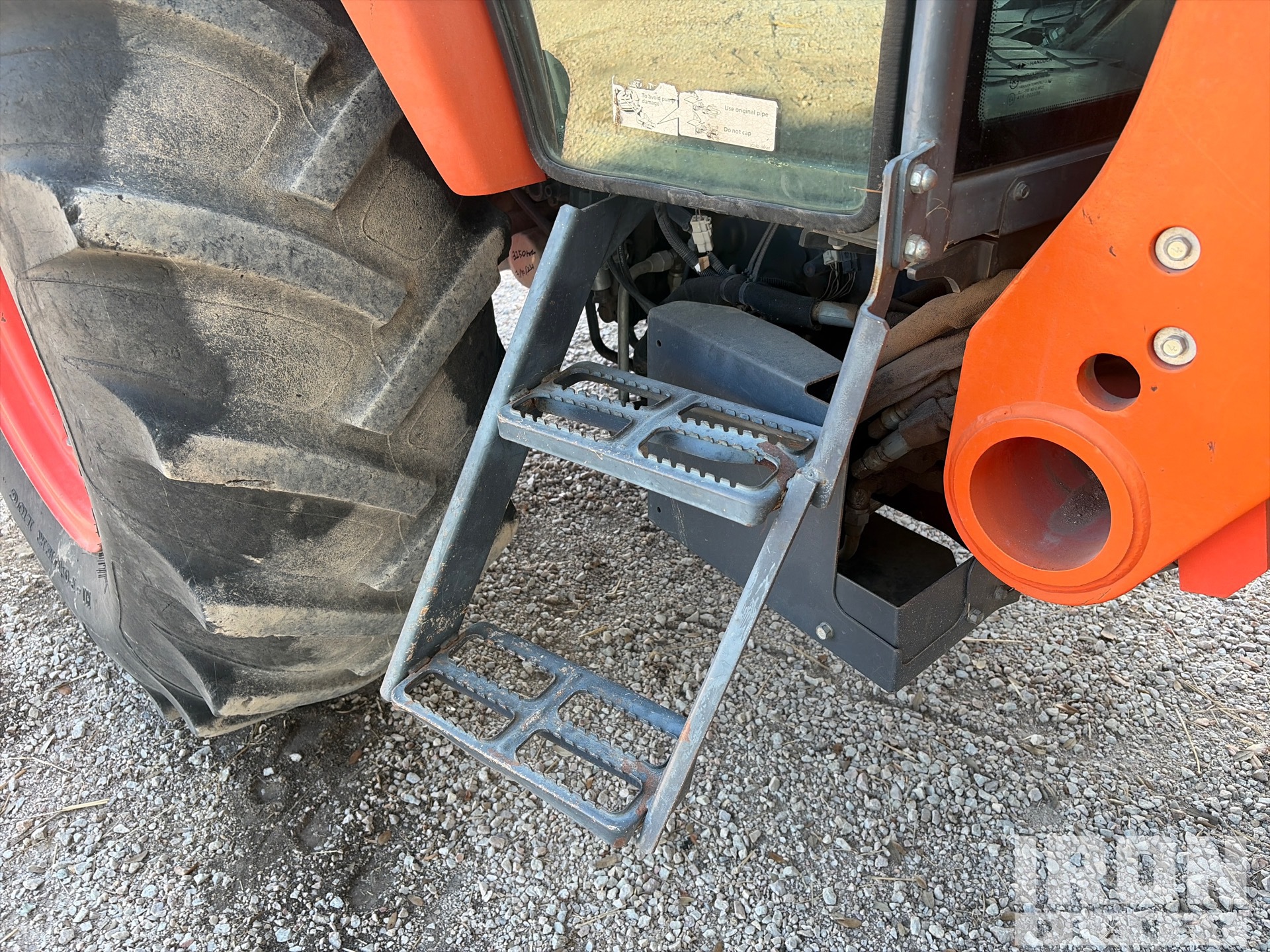 Kubota M9960D