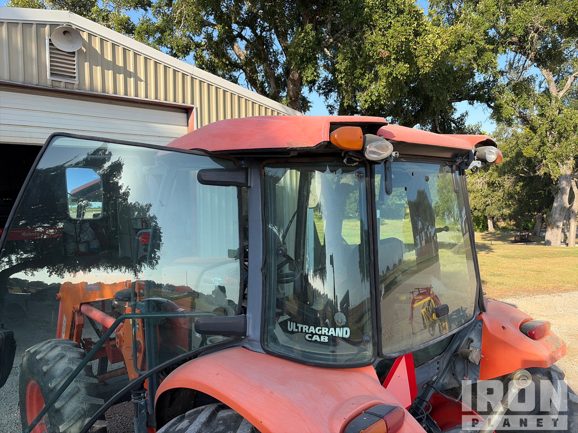 Kubota M9960D