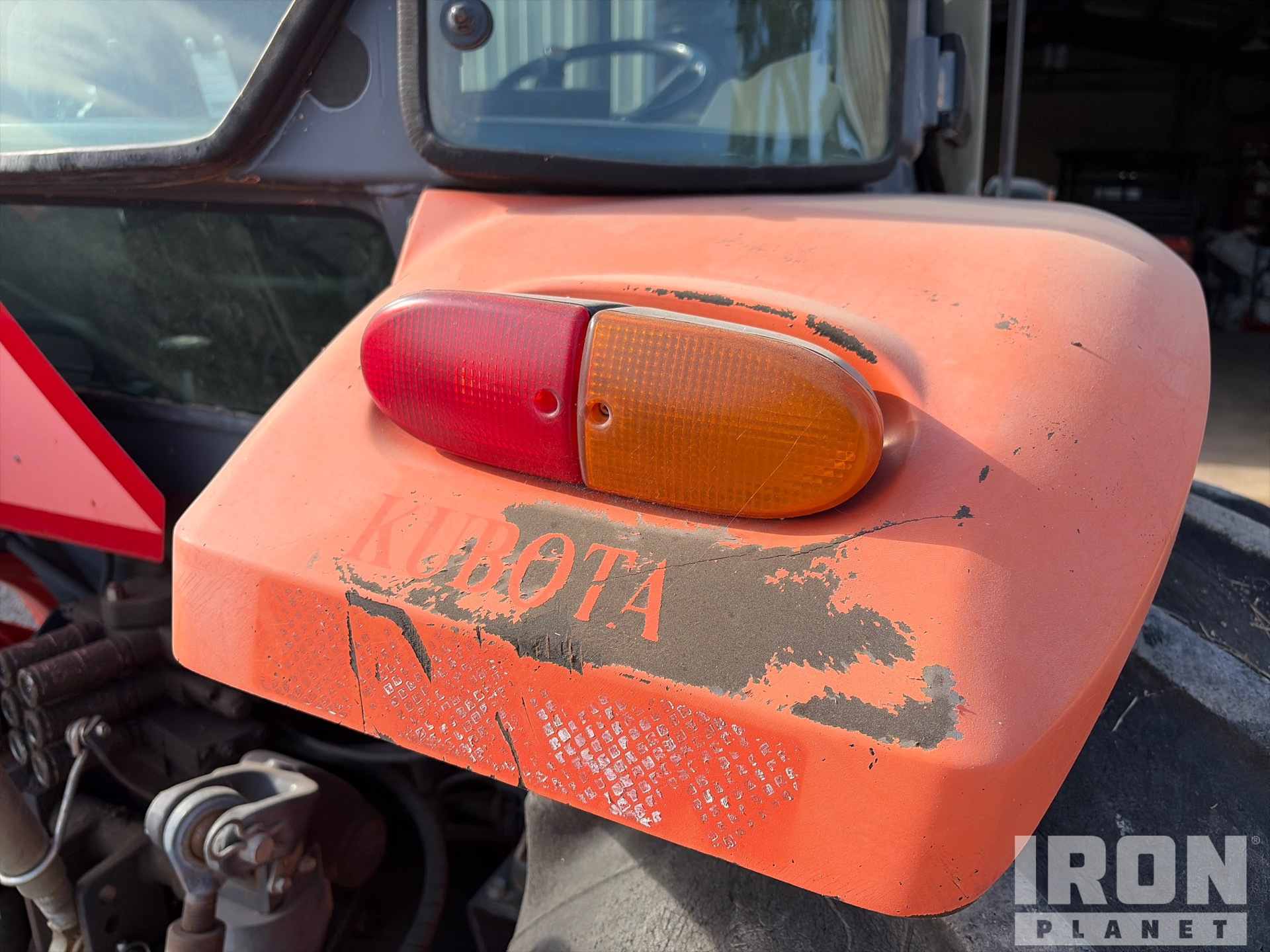 Kubota M9960D