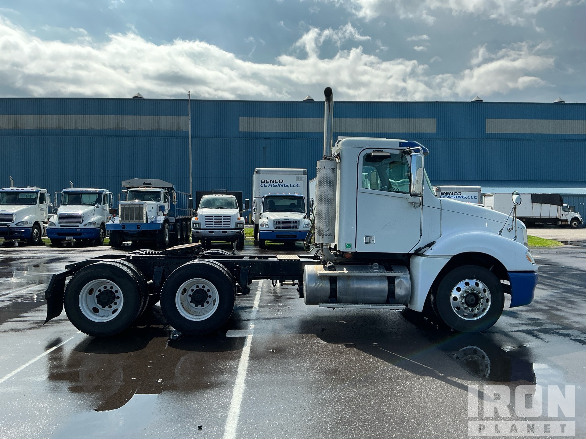 2015 Freightliner COLUMBIA 120