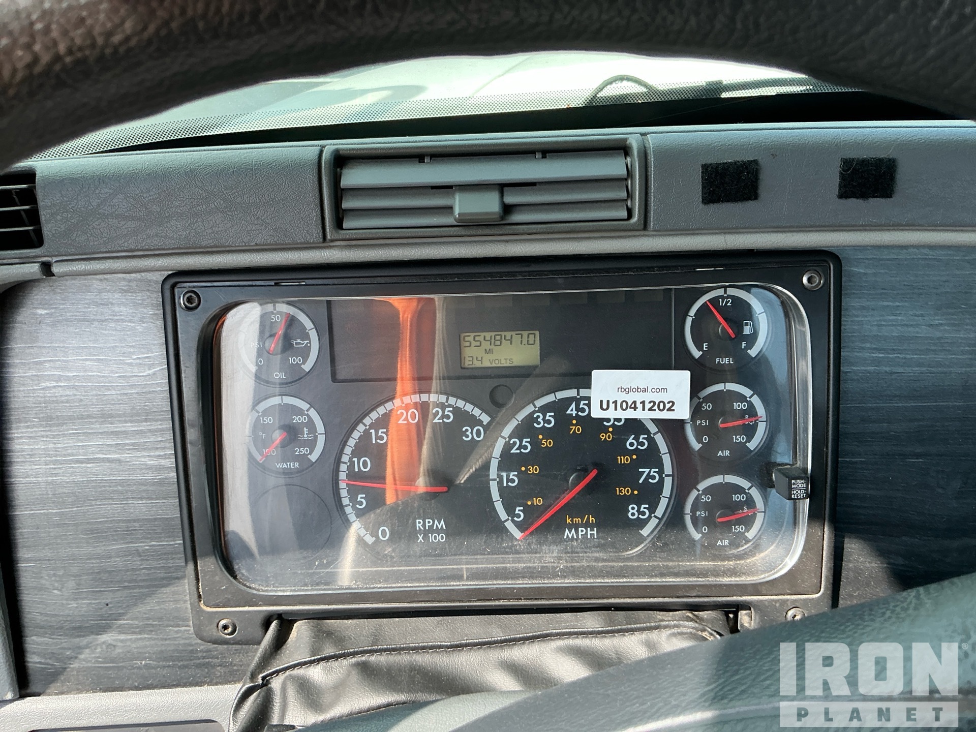 2015 Freightliner COLUMBIA 120