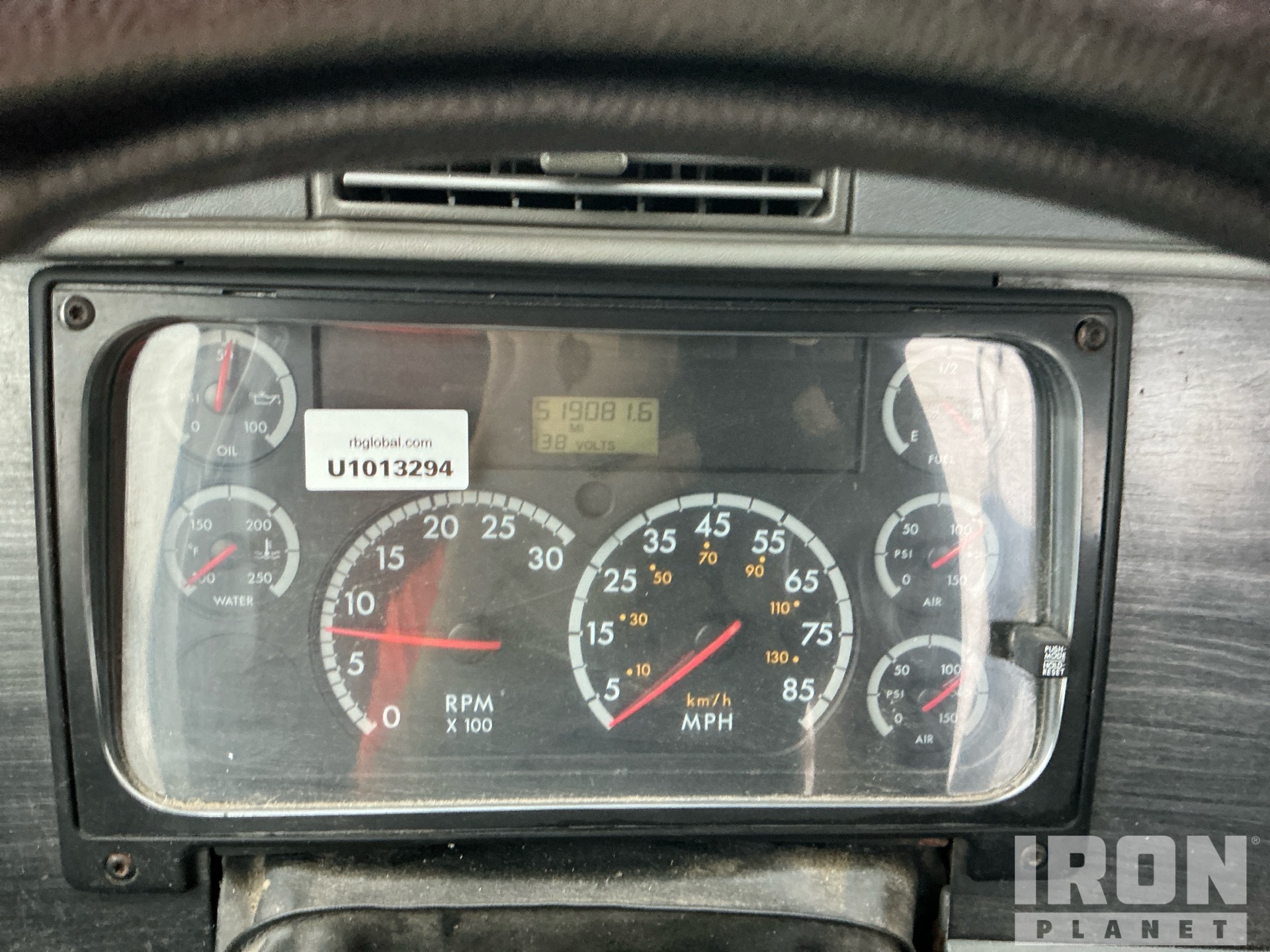 2015 Freightliner COLUMBIA 120
