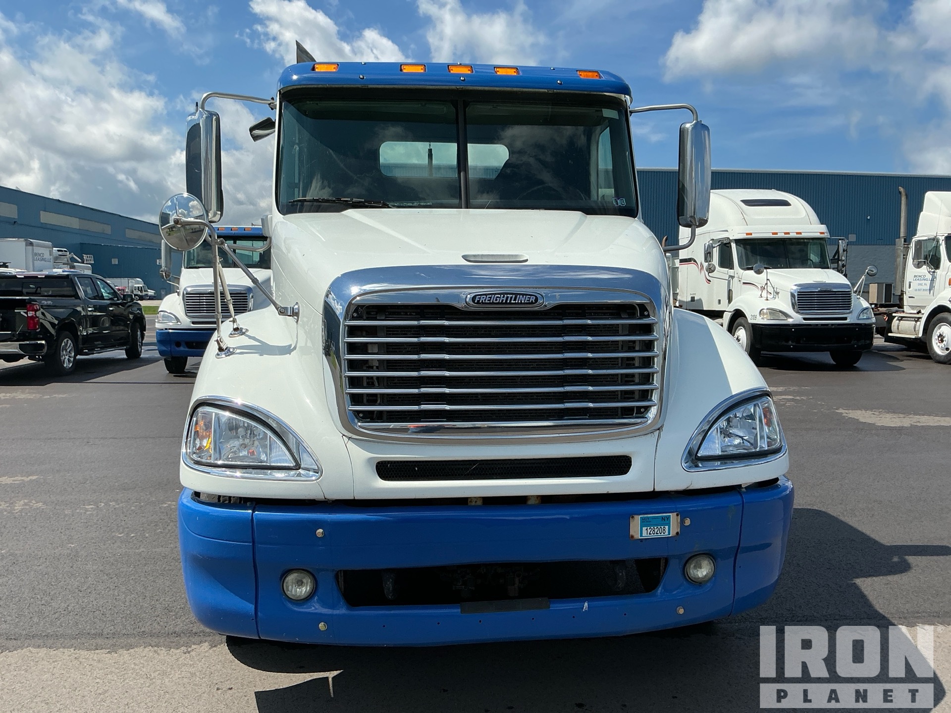 2015 Freightliner COLUMBIA 120