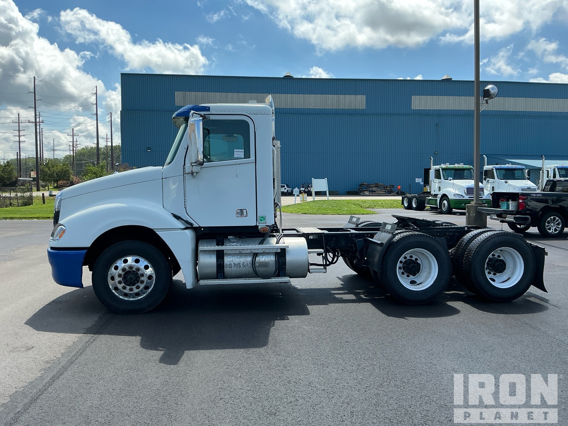 2015 Freightliner COLUMBIA 120