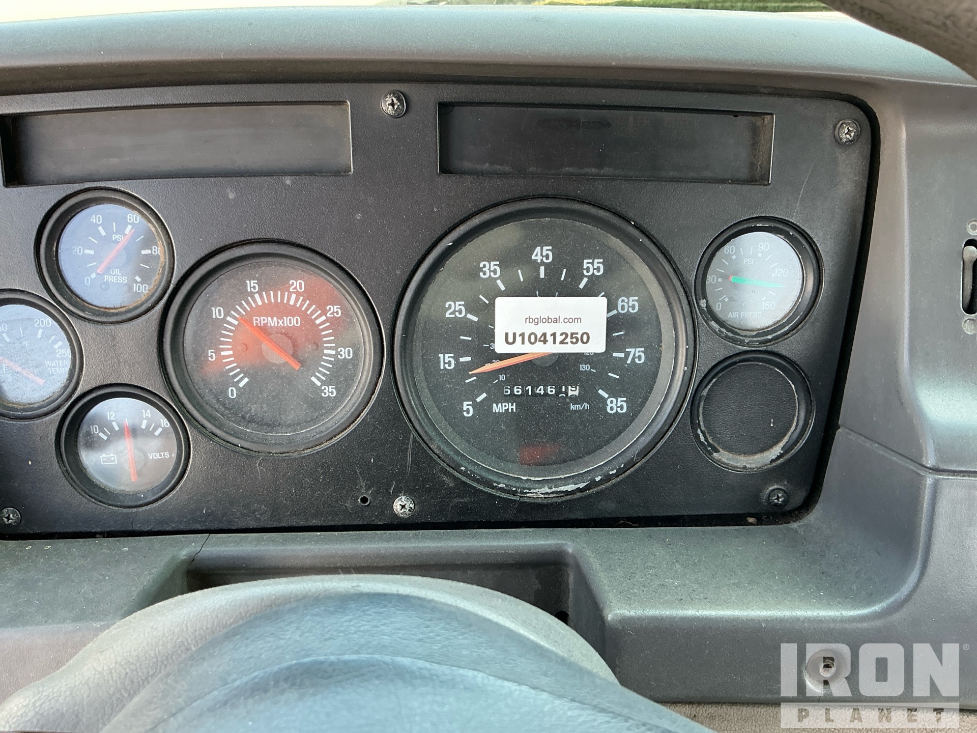 2002 Sterling A9500