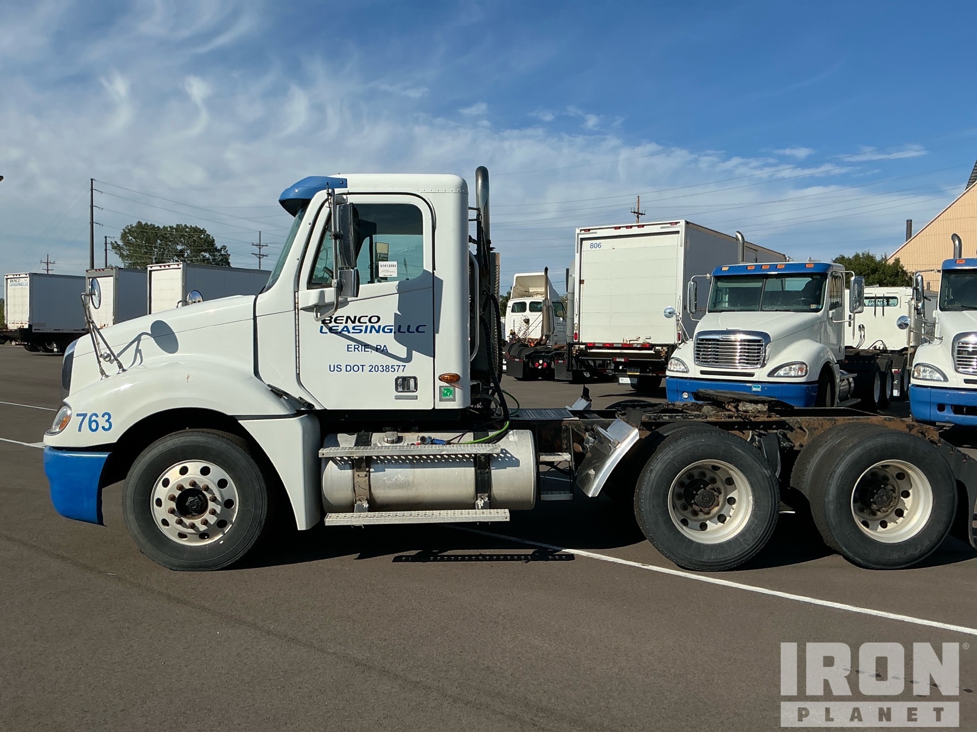 2001 Freightliner COLUMBIA 120