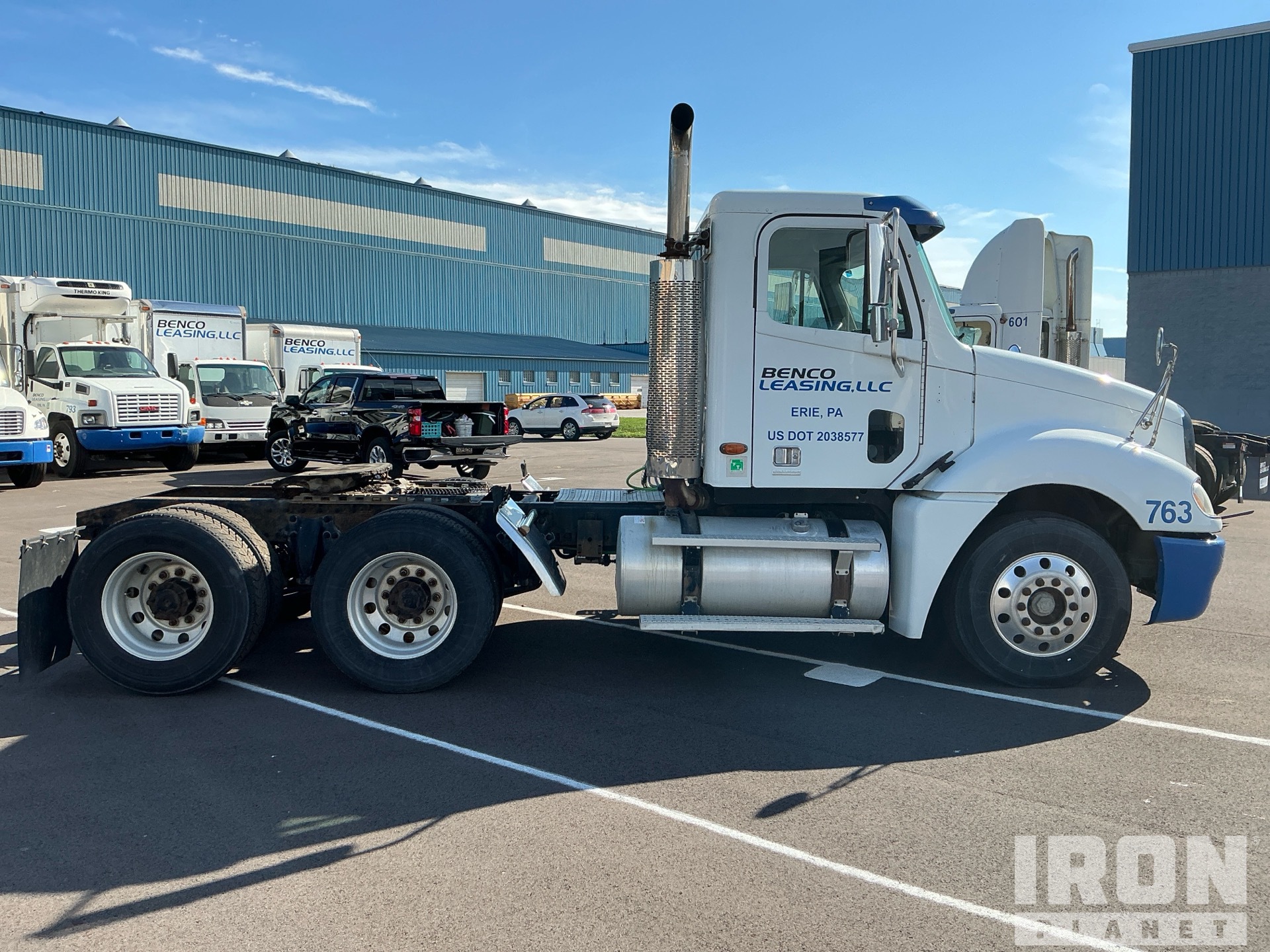 2001 Freightliner COLUMBIA 120