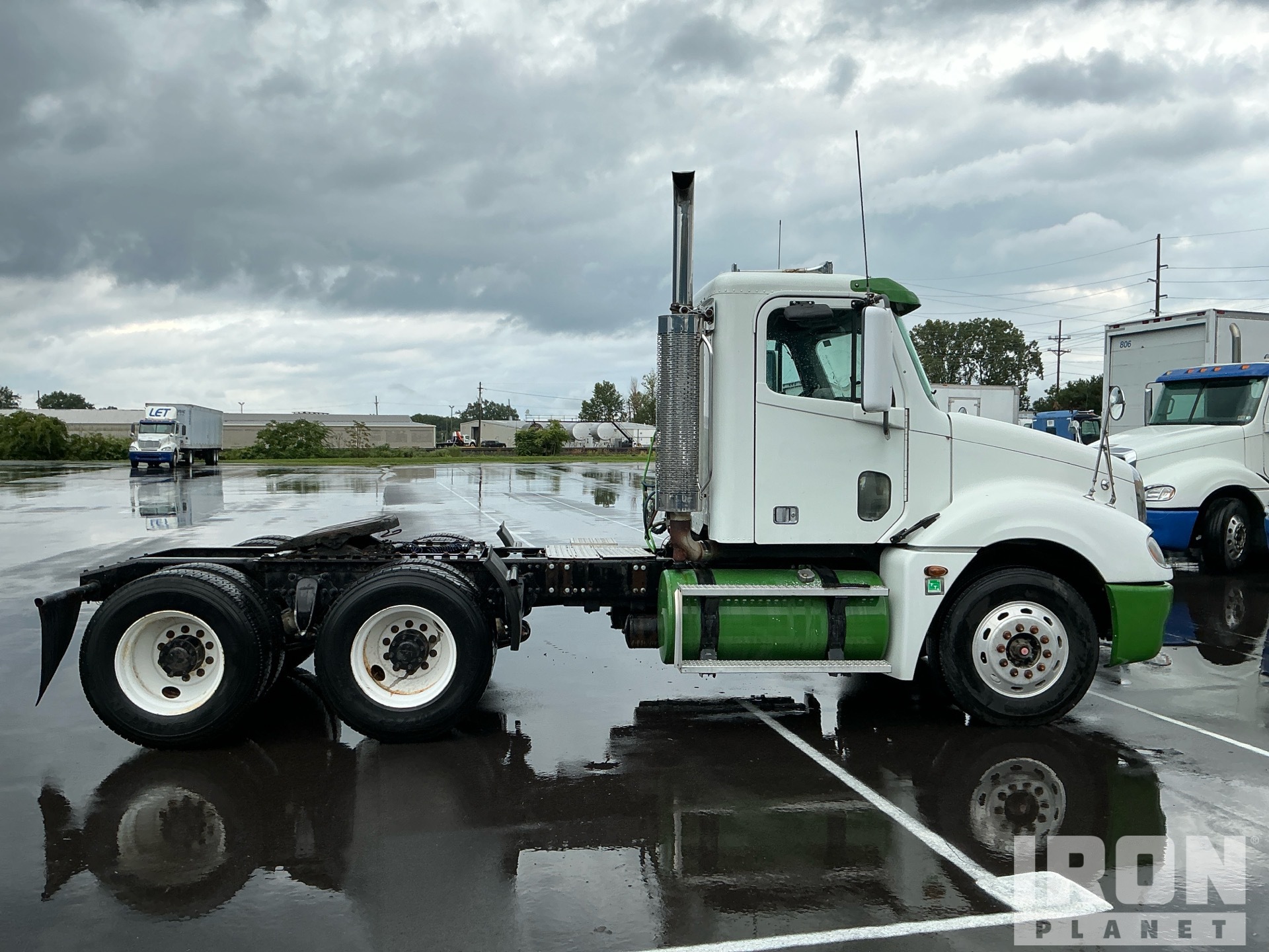 2005 Freightliner COLUMBIA 120