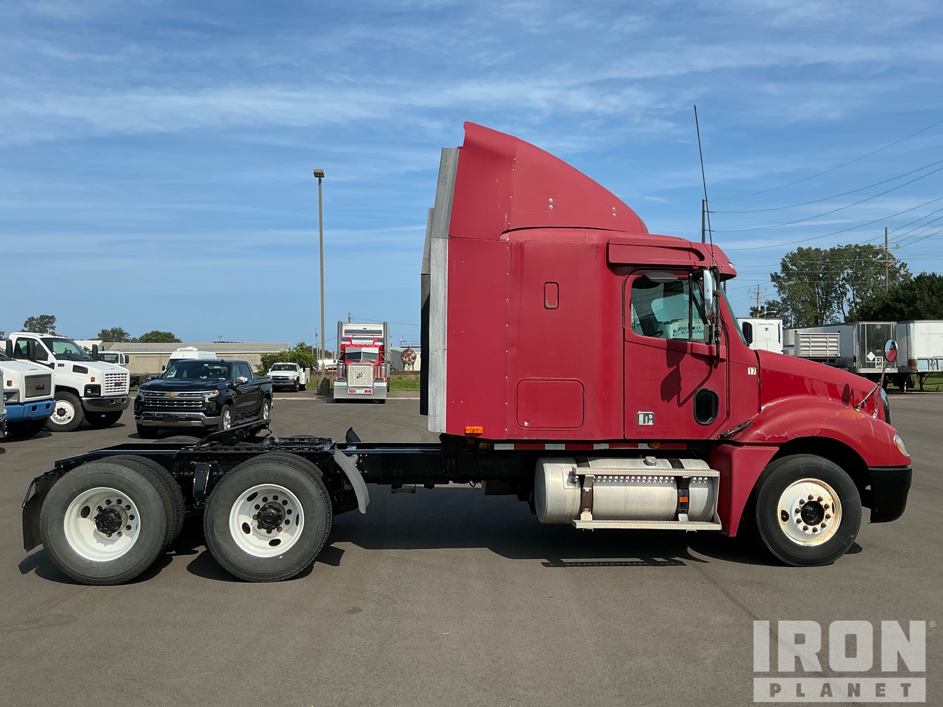 2003 Freightliner COLUMBIA 120