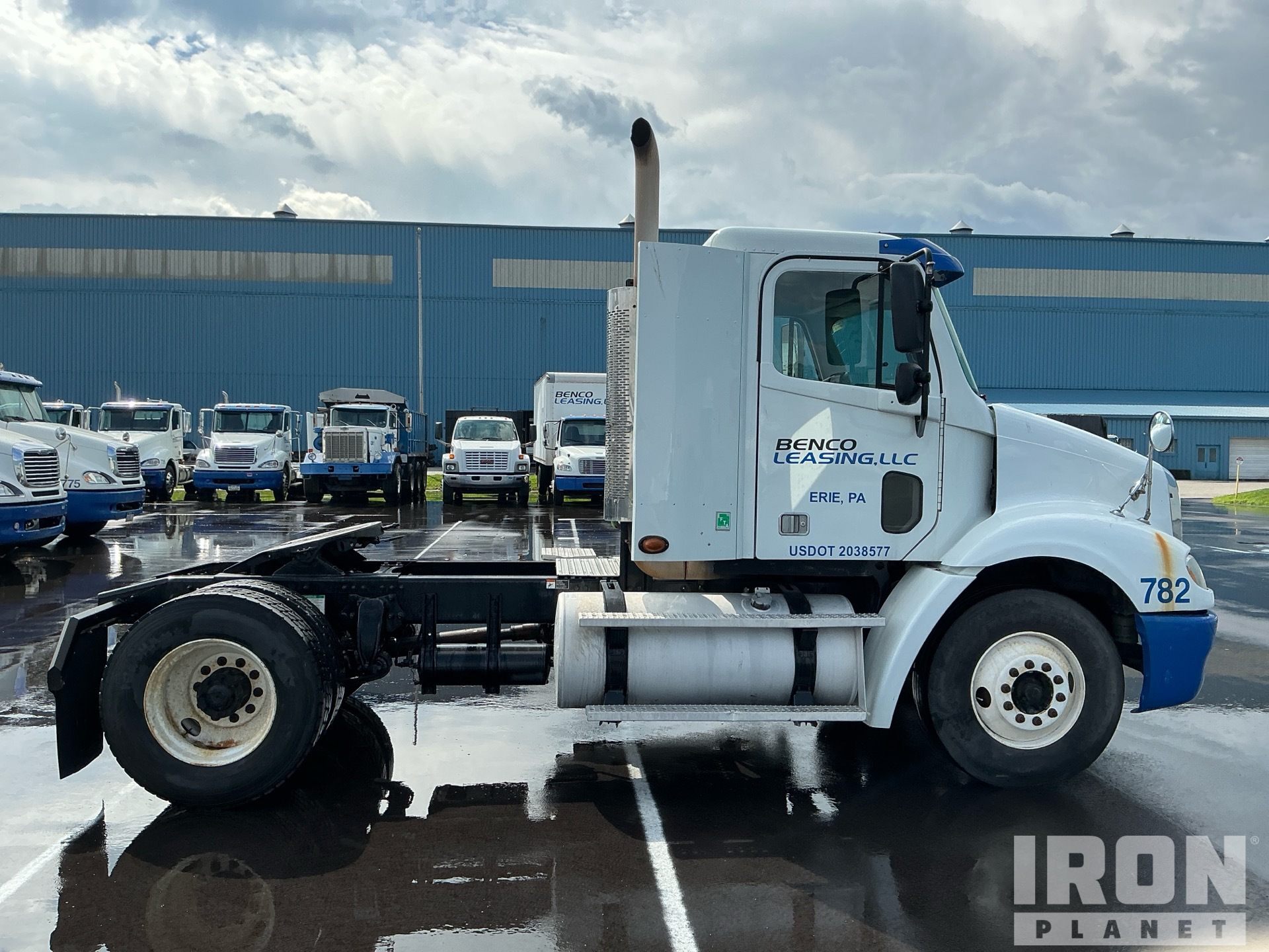 2007 Freightliner COLUMBIA 112