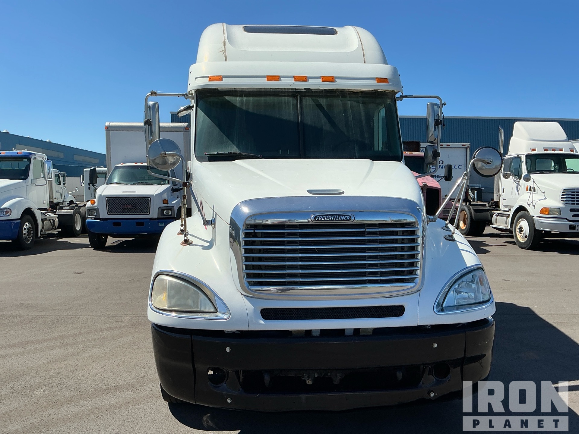 2004 Freightliner COLUMBIA 120