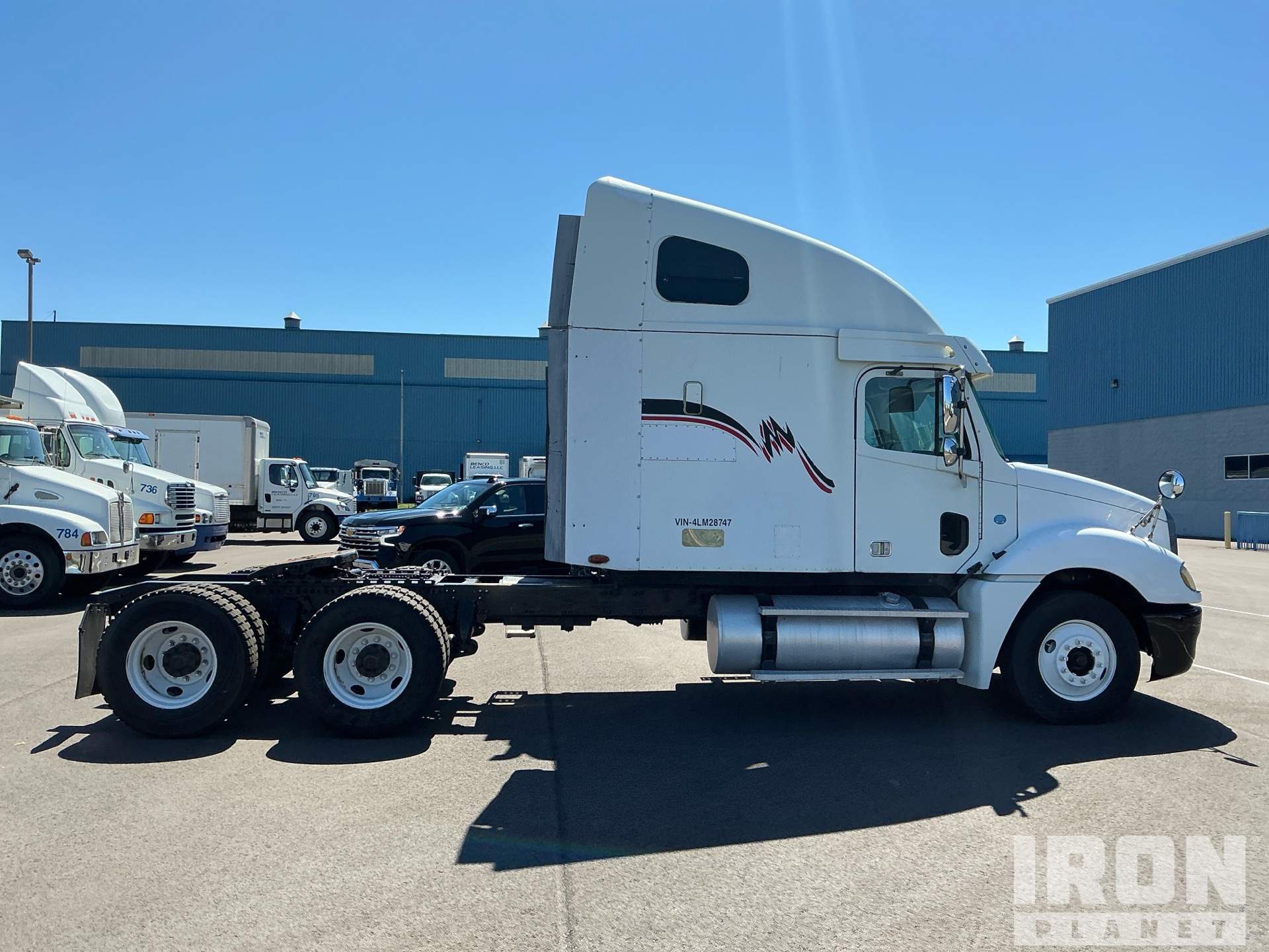 2004 Freightliner COLUMBIA 120