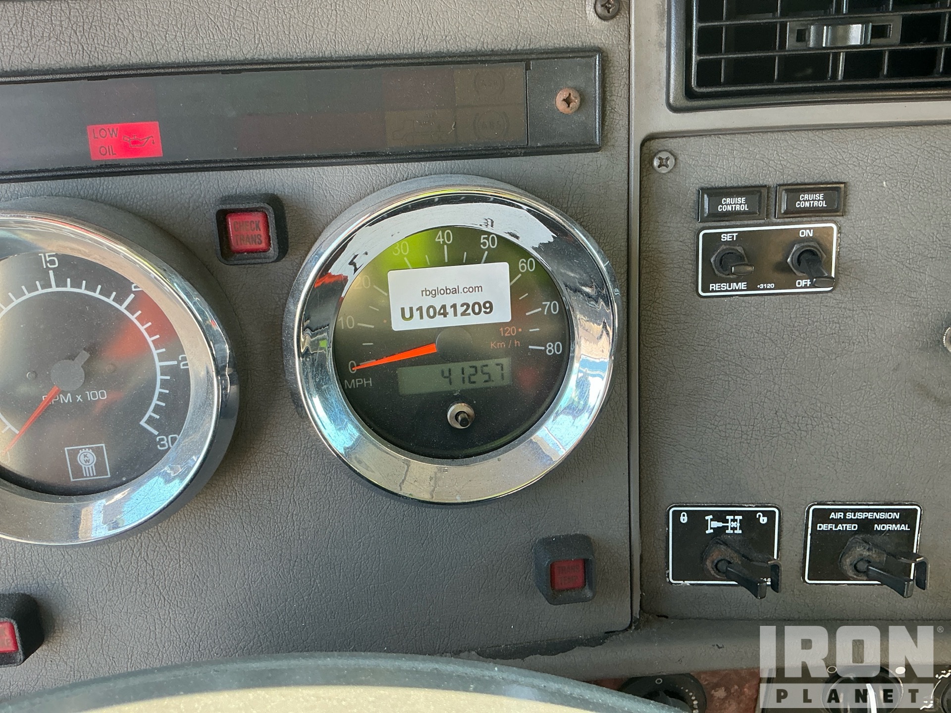 2007 Kenworth T300