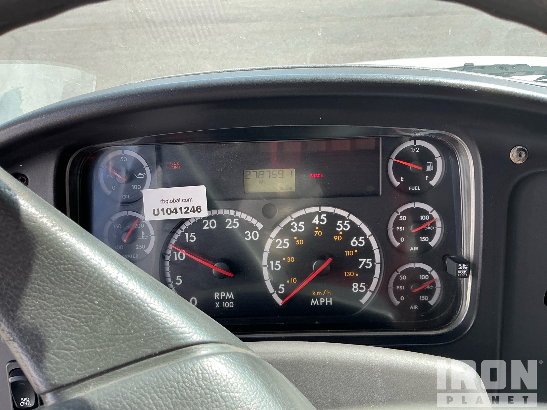 2007 Freightliner M2 106