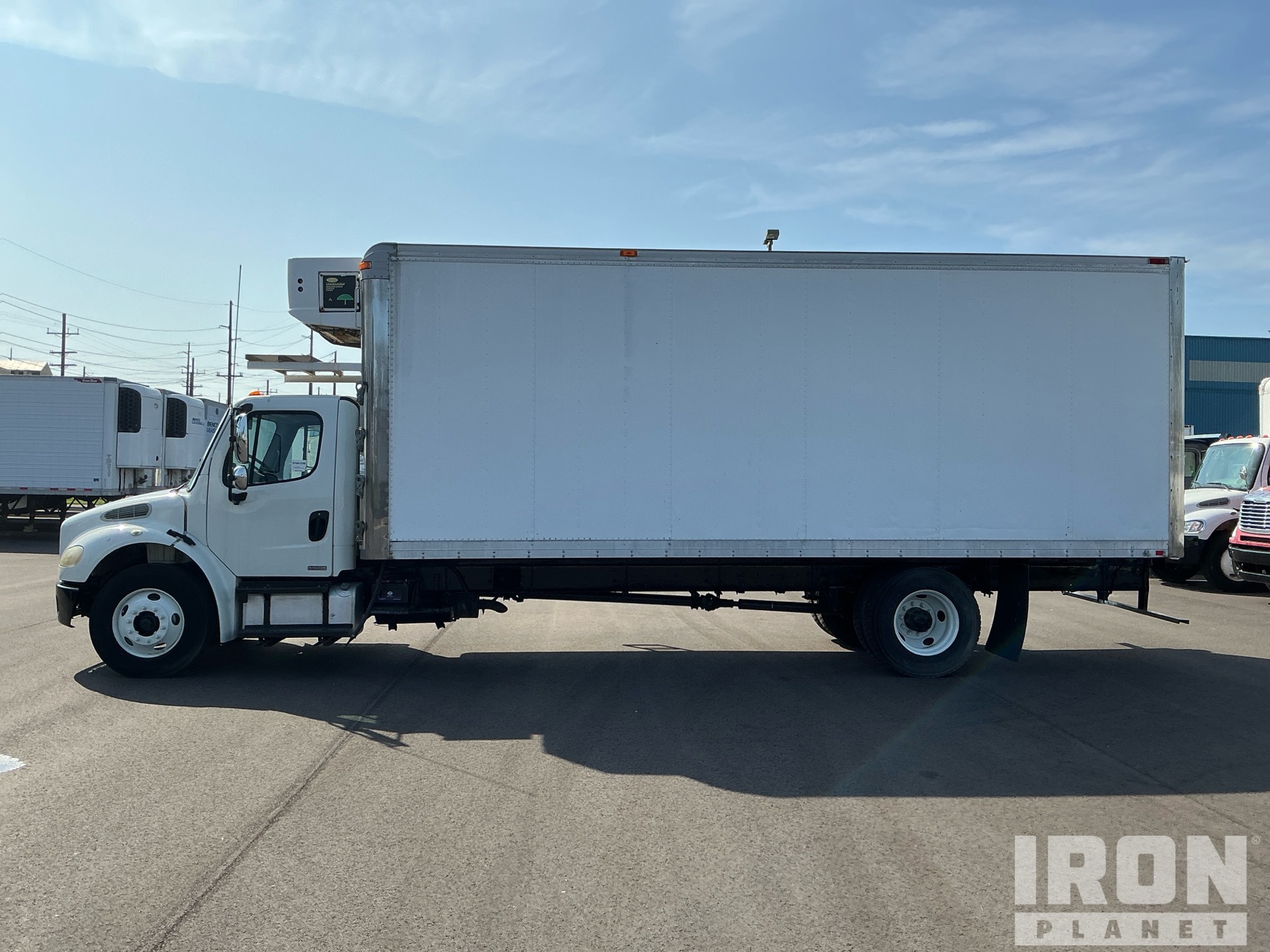 2007 Freightliner M2 106