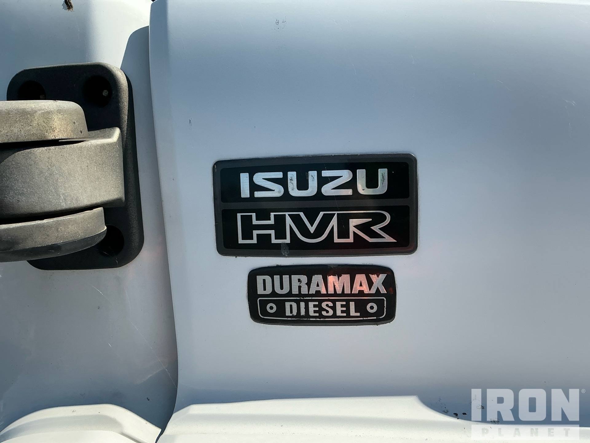 2005 Isuzu HVR