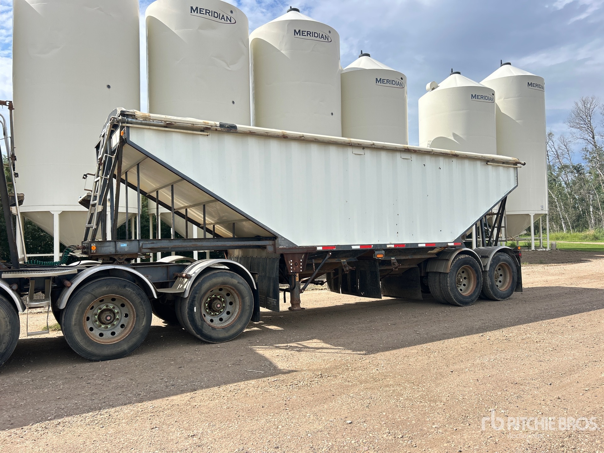 2005 Load King 30 ft T/A Super B-Train Pup