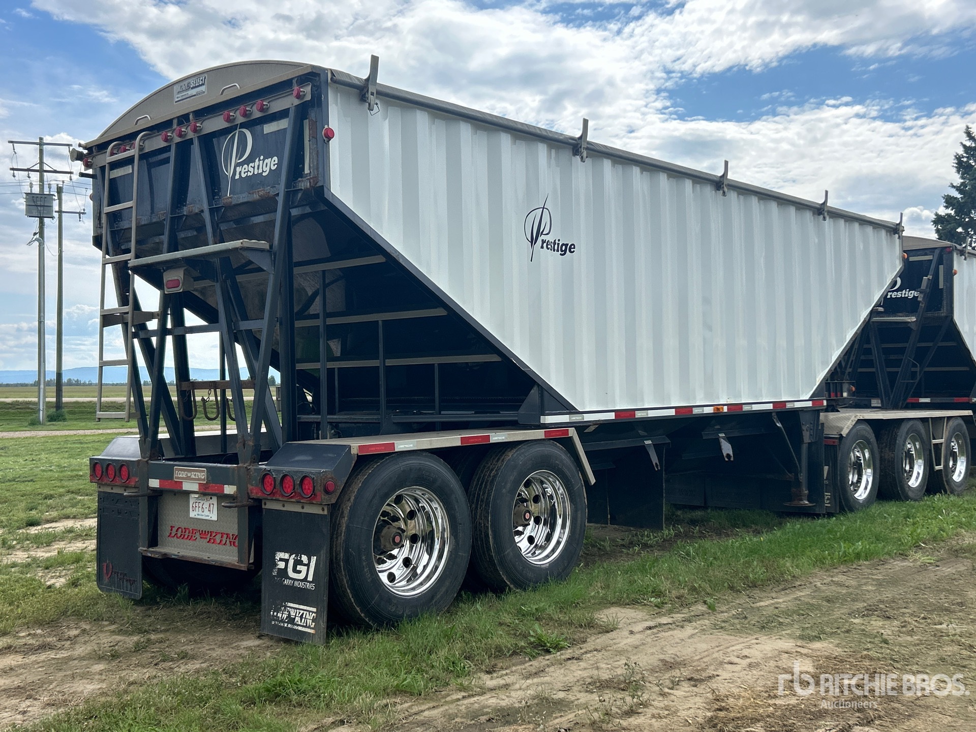 2014 Load King 30 ft T/A Super B-Train Pup