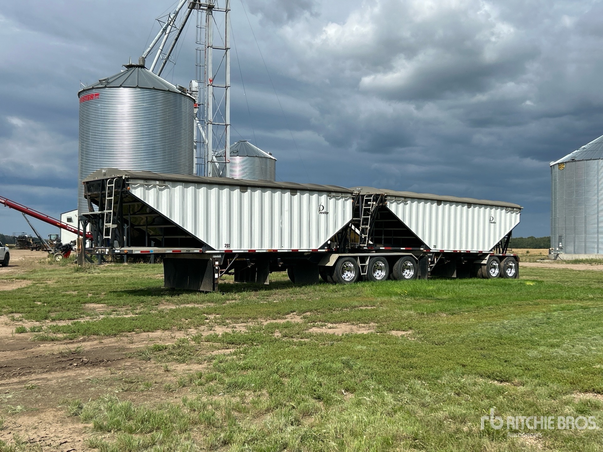 2014 Load King 30 ft T/A Super B-Train Pup