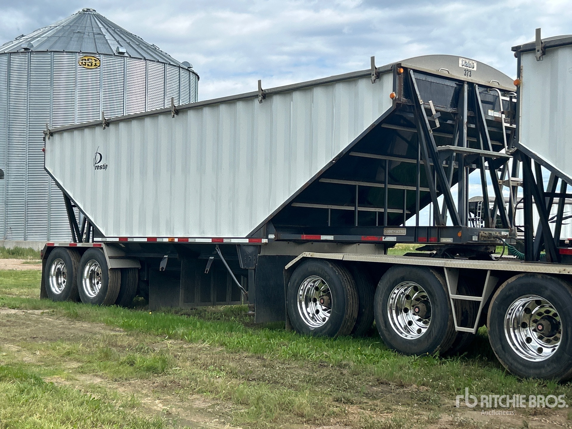 2014 Load King 30 ft T/A Super B-Train Pup