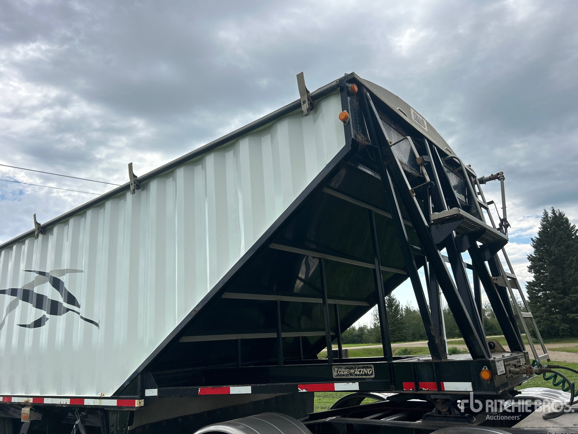 2010 Load King 30 ft T/A Super B-Train Pup