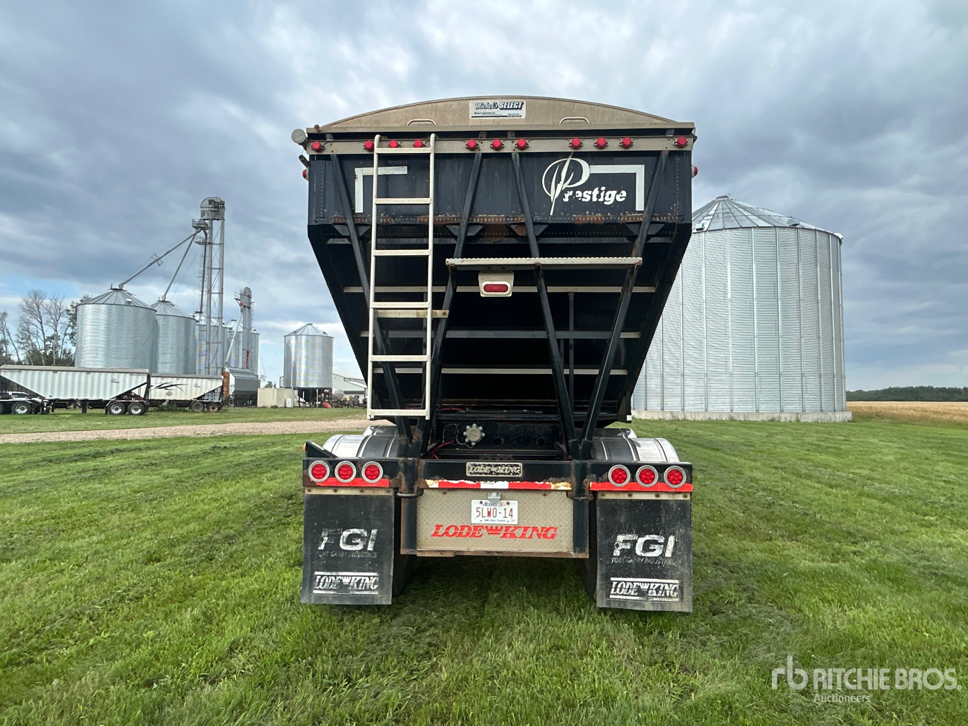 2010 Load King 30 ft T/A Super B-Train Pup