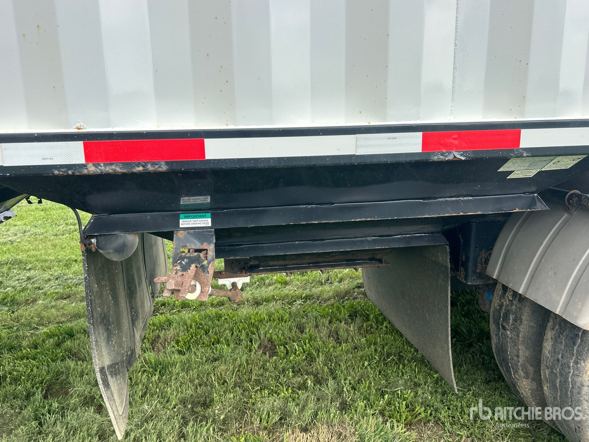 2010 Load King 30 ft T/A Super B-Train Pup