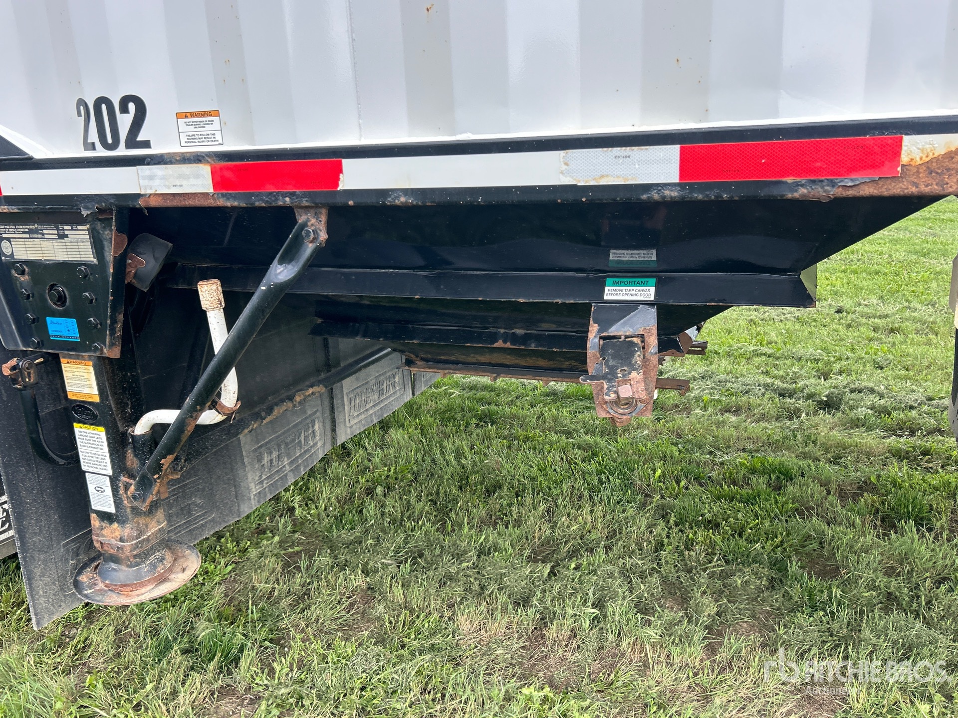 2010 Load King 30 ft T/A Super B-Train Pup