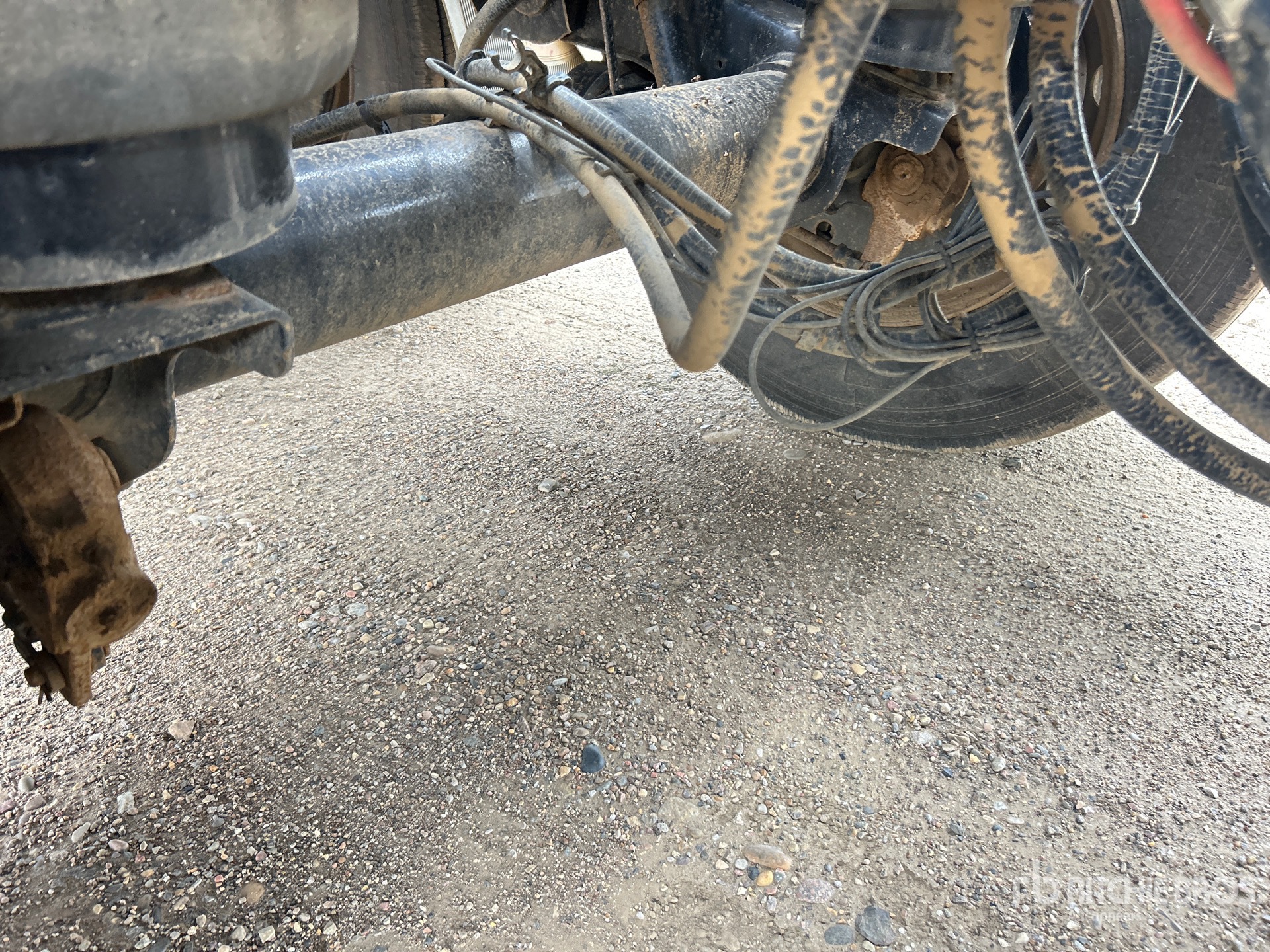 2016 Load King 28 ft Tri/A Super B-Train Lead
