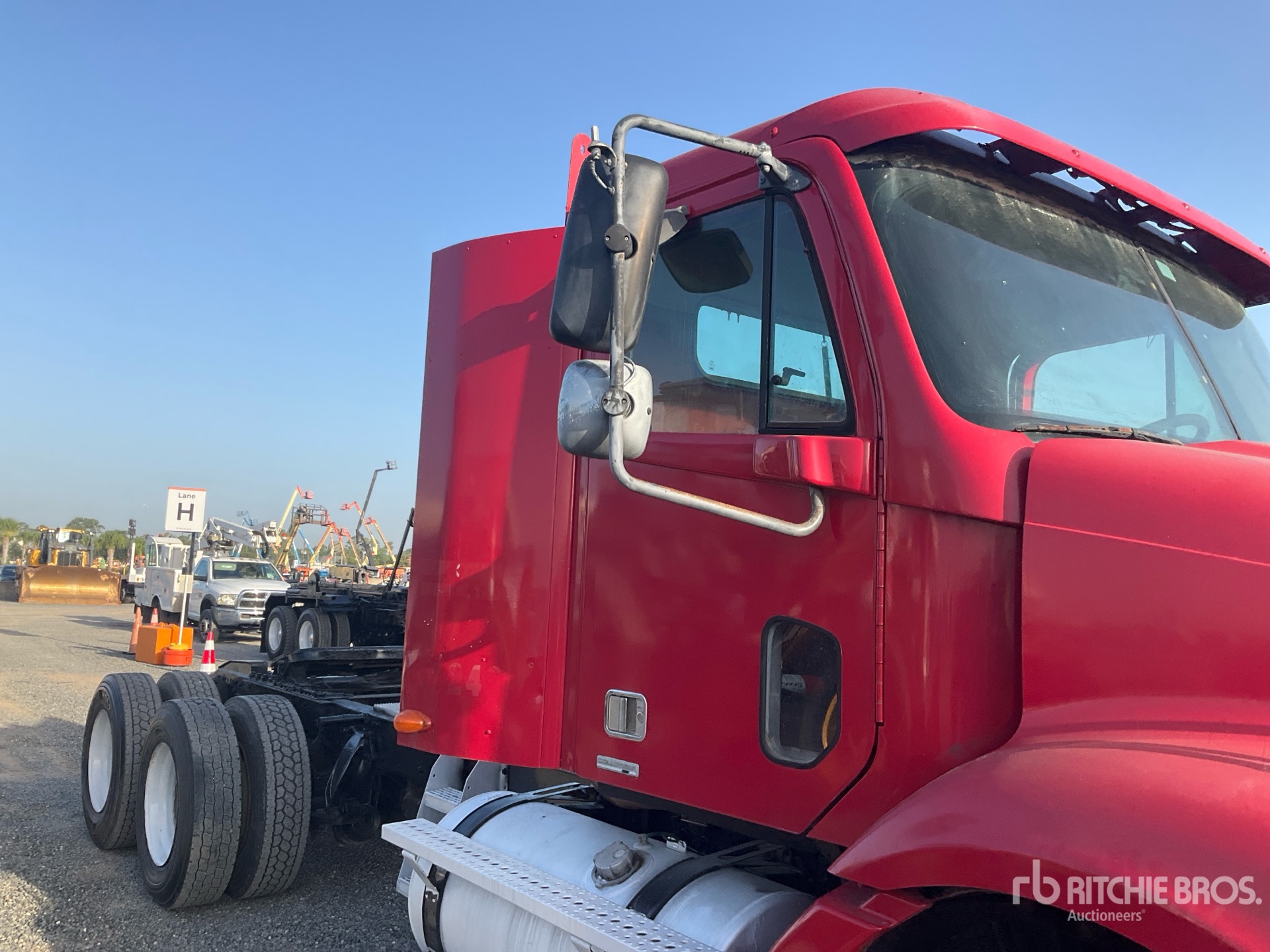 2006 Freightliner Columbia 112