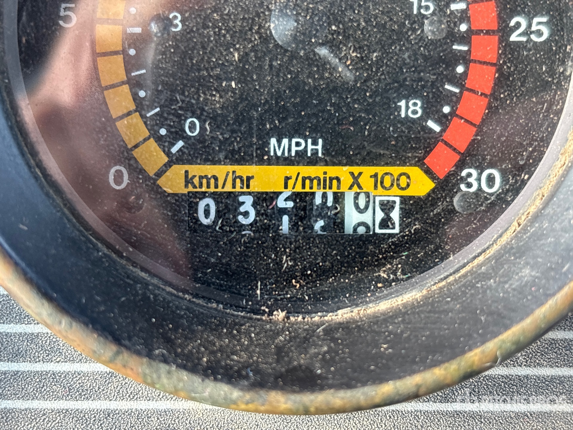 1985 Versatile 876