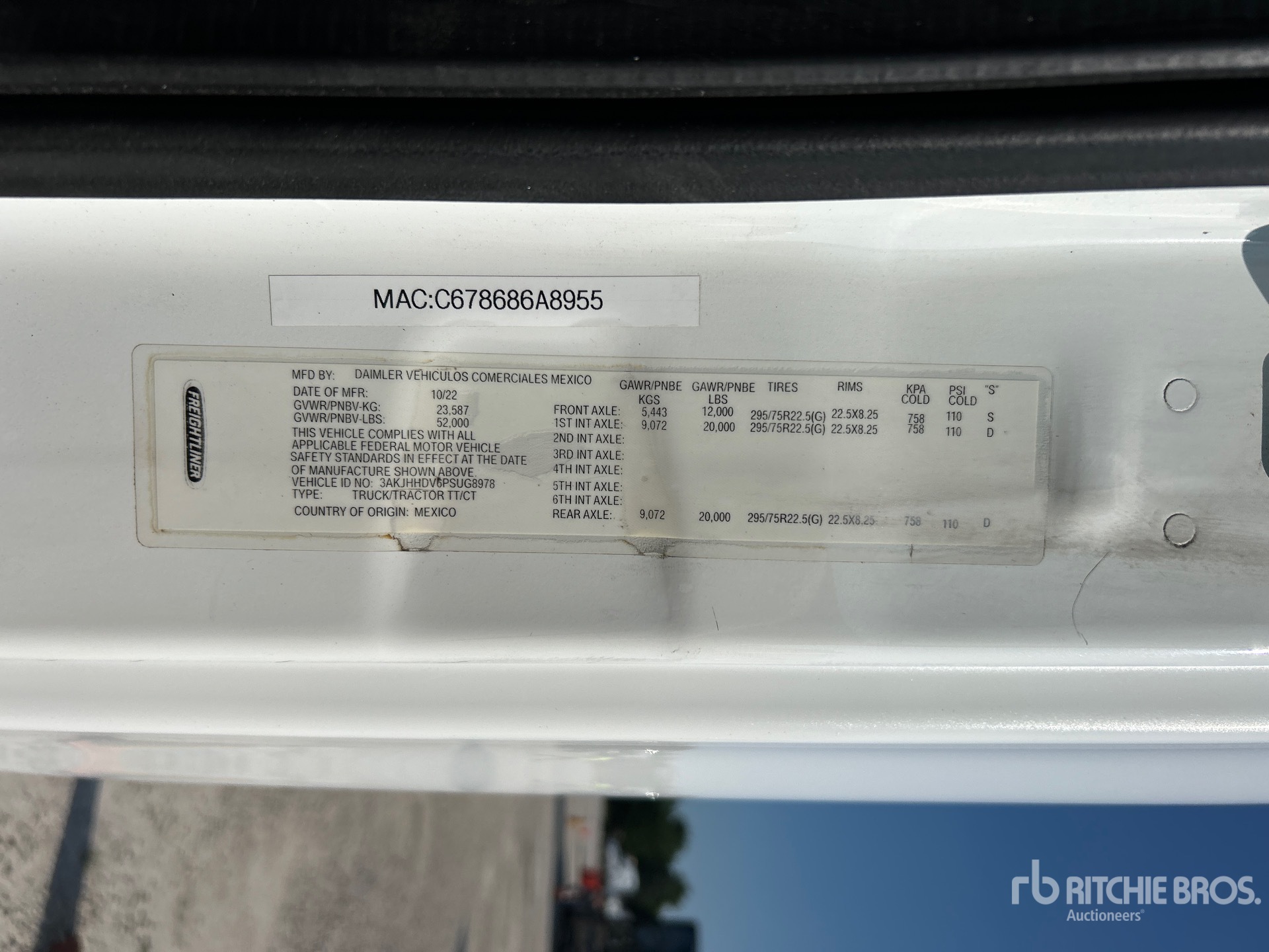 2023 Freightliner CASCADIA 126