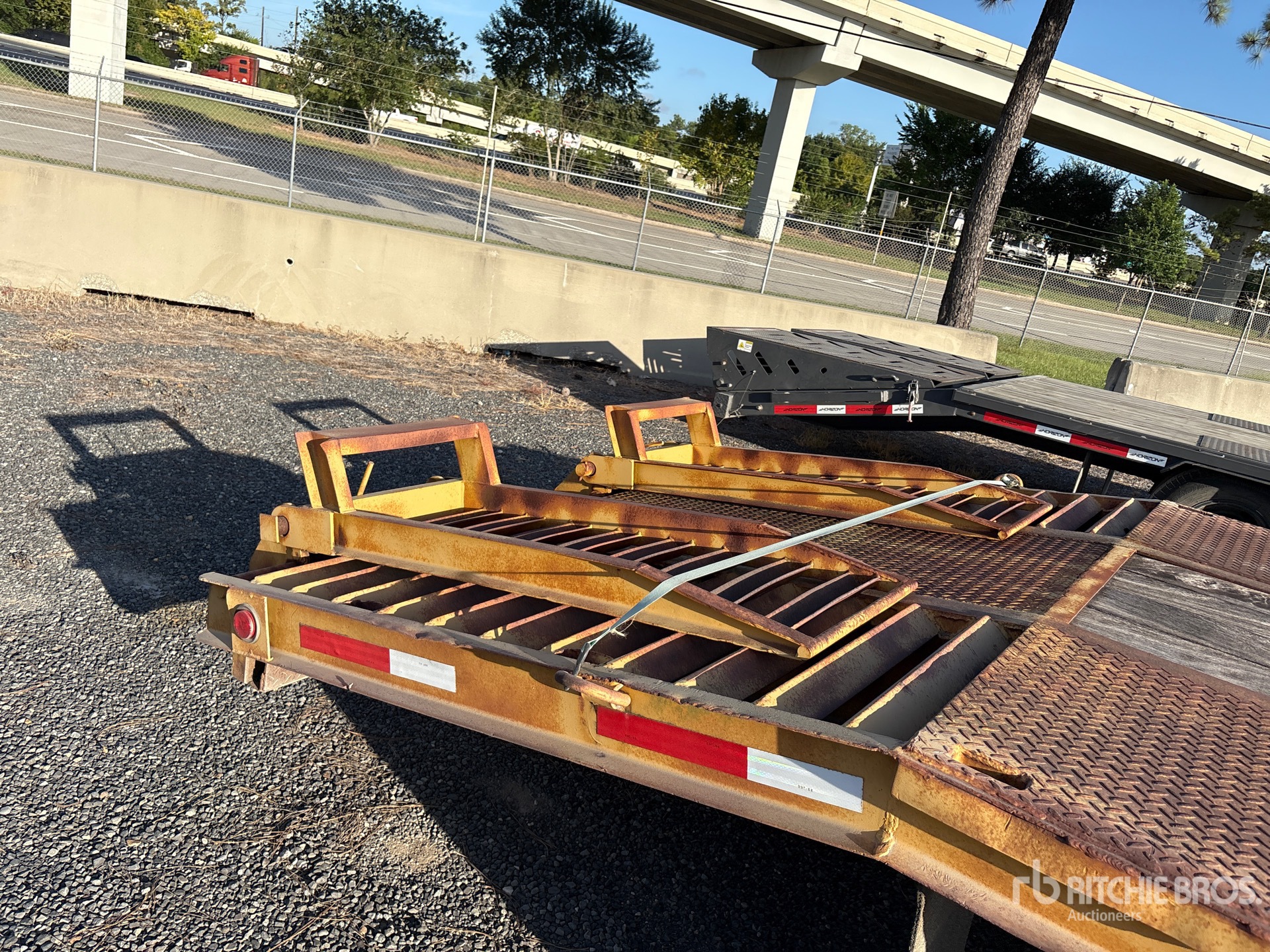 1998 Trailboss 20 FT T/A GOOSENECK