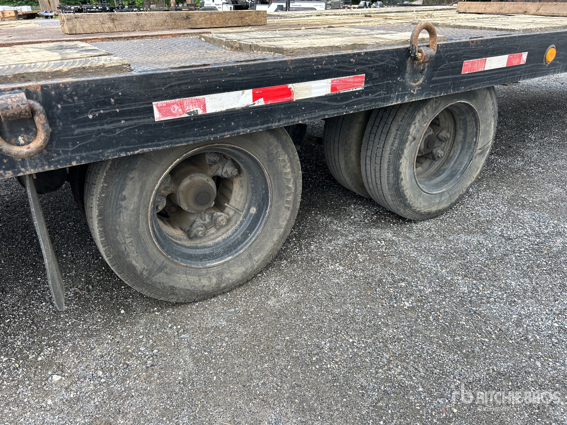 2000 Rogers 24 FT T/A