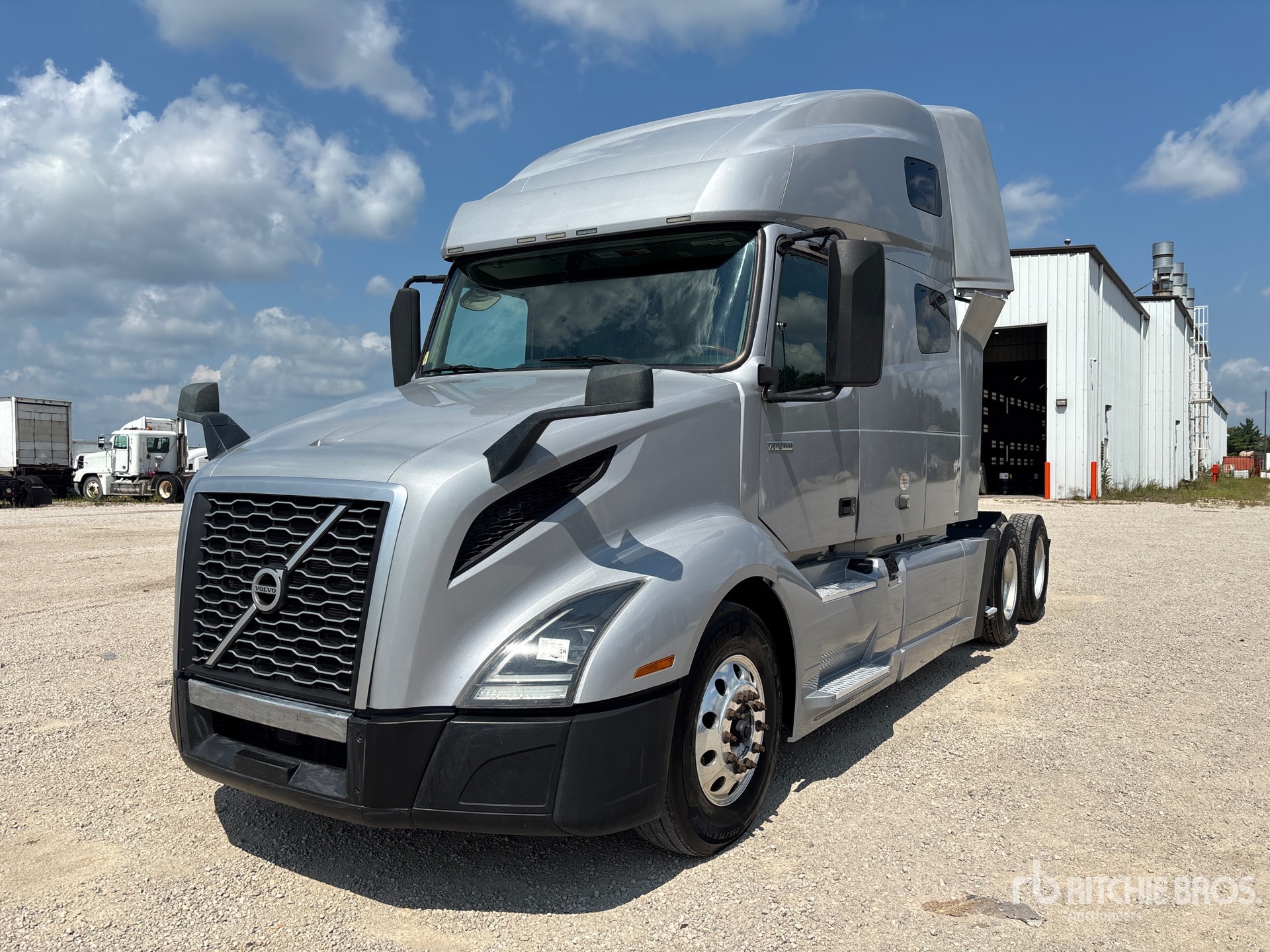 Photo of 2020 Volvo VNL760