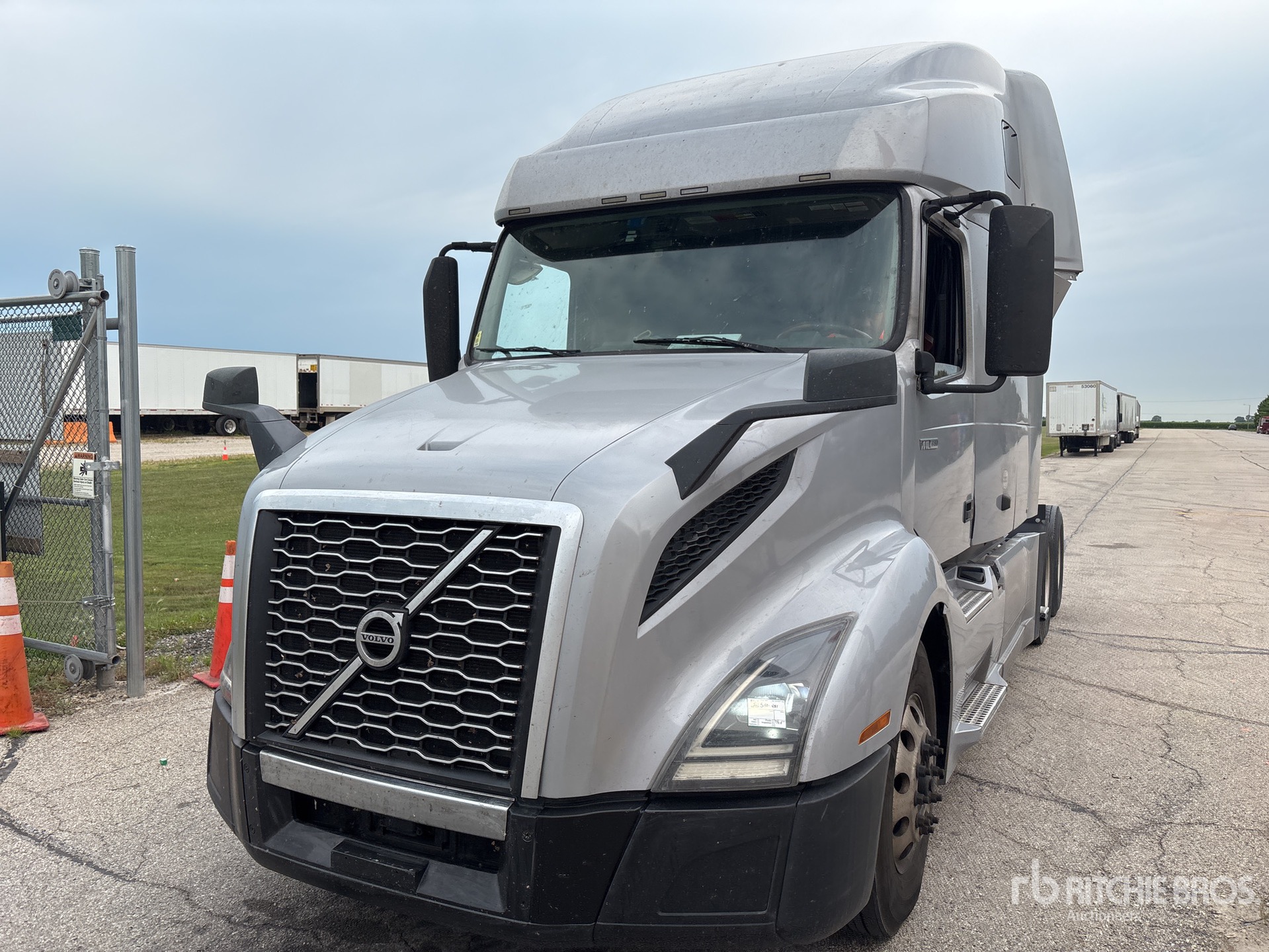 2020 Volvo VNL760