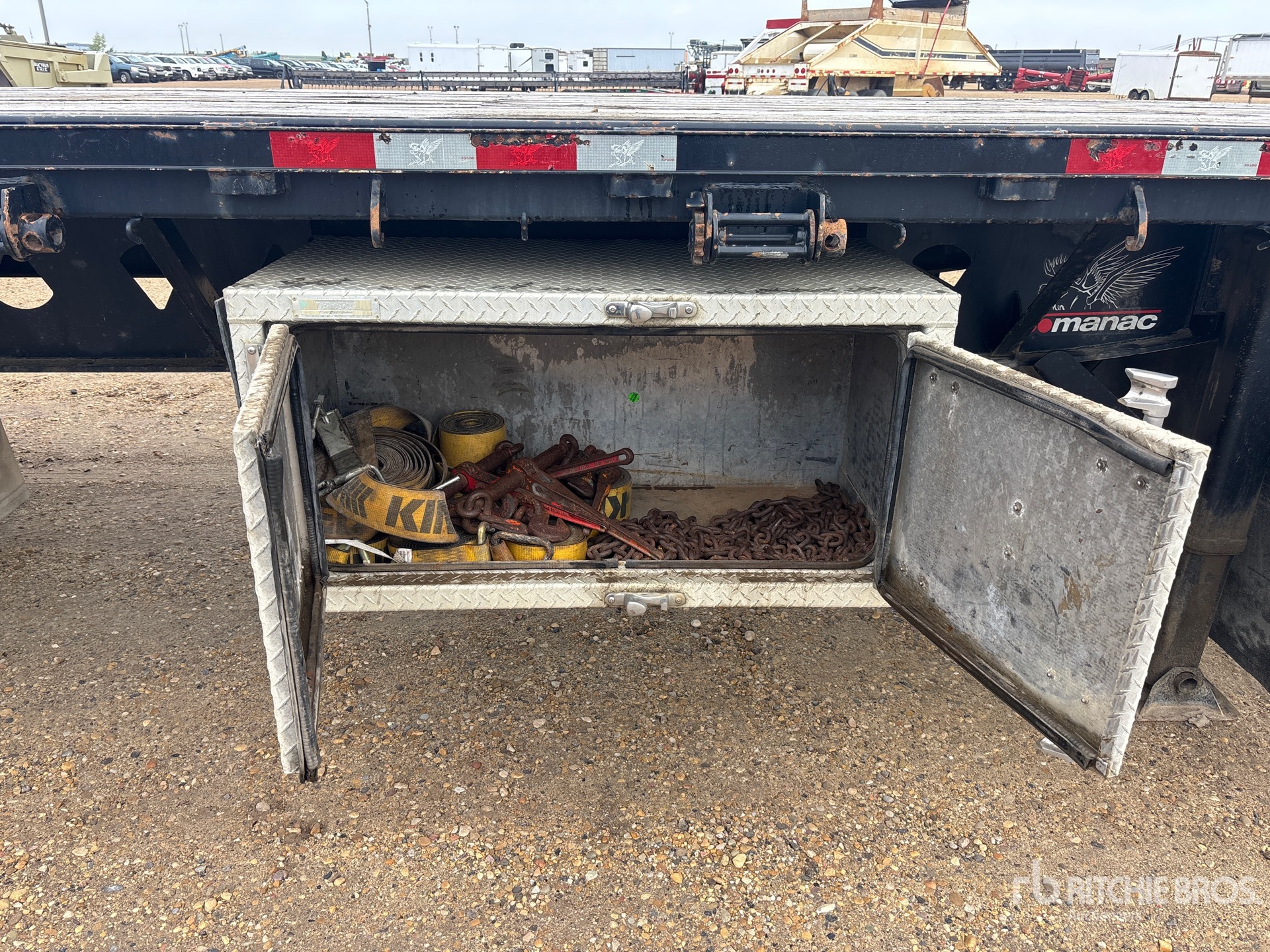 2020 Manac 32 ft Super B-Train Lead