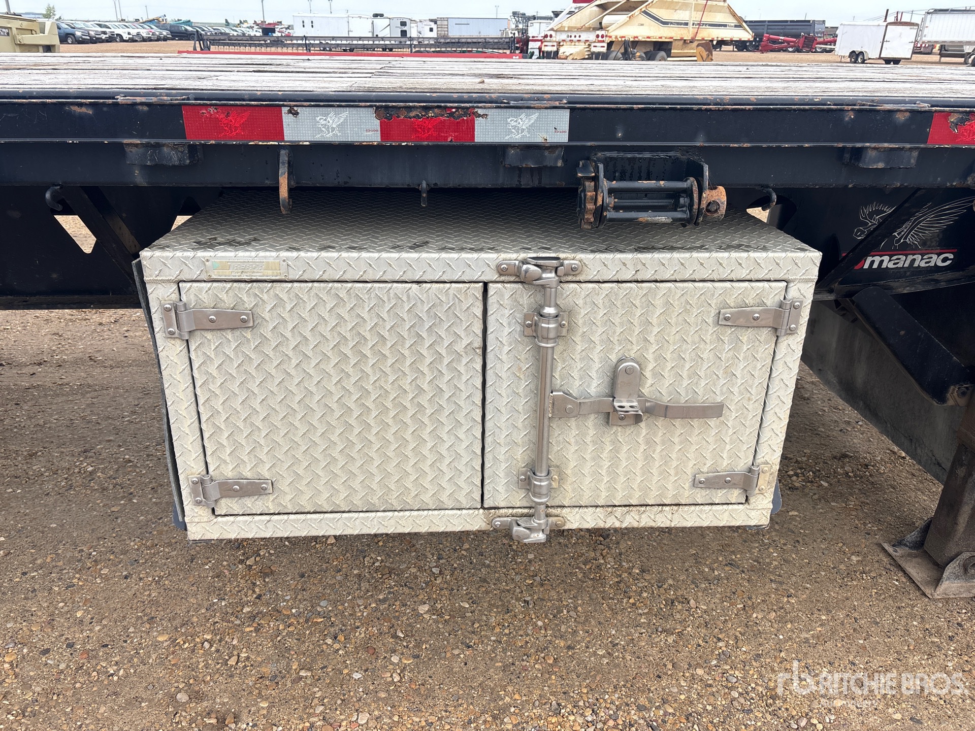 2020 Manac 32 ft Super B-Train Lead